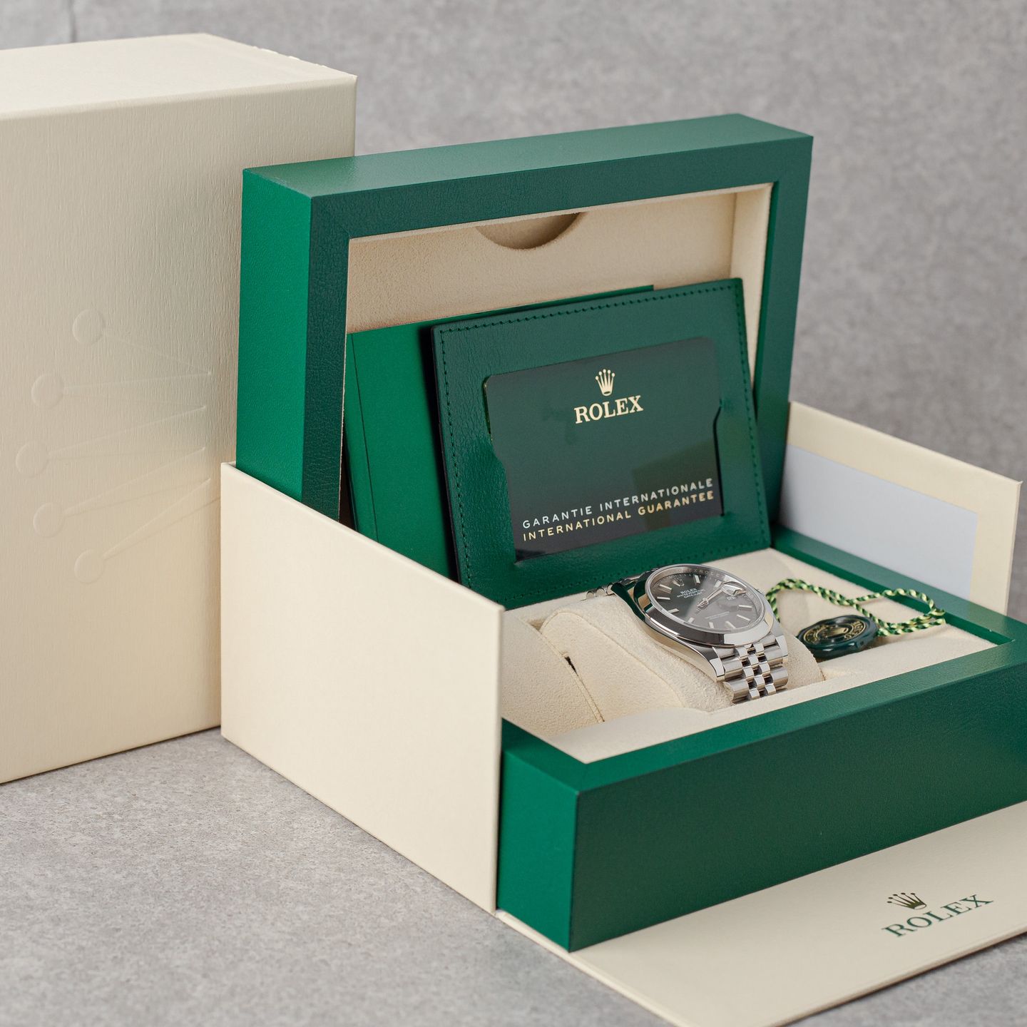 Rolex Datejust 41 126300 (2024) - 41 mm Steel case (3/8)