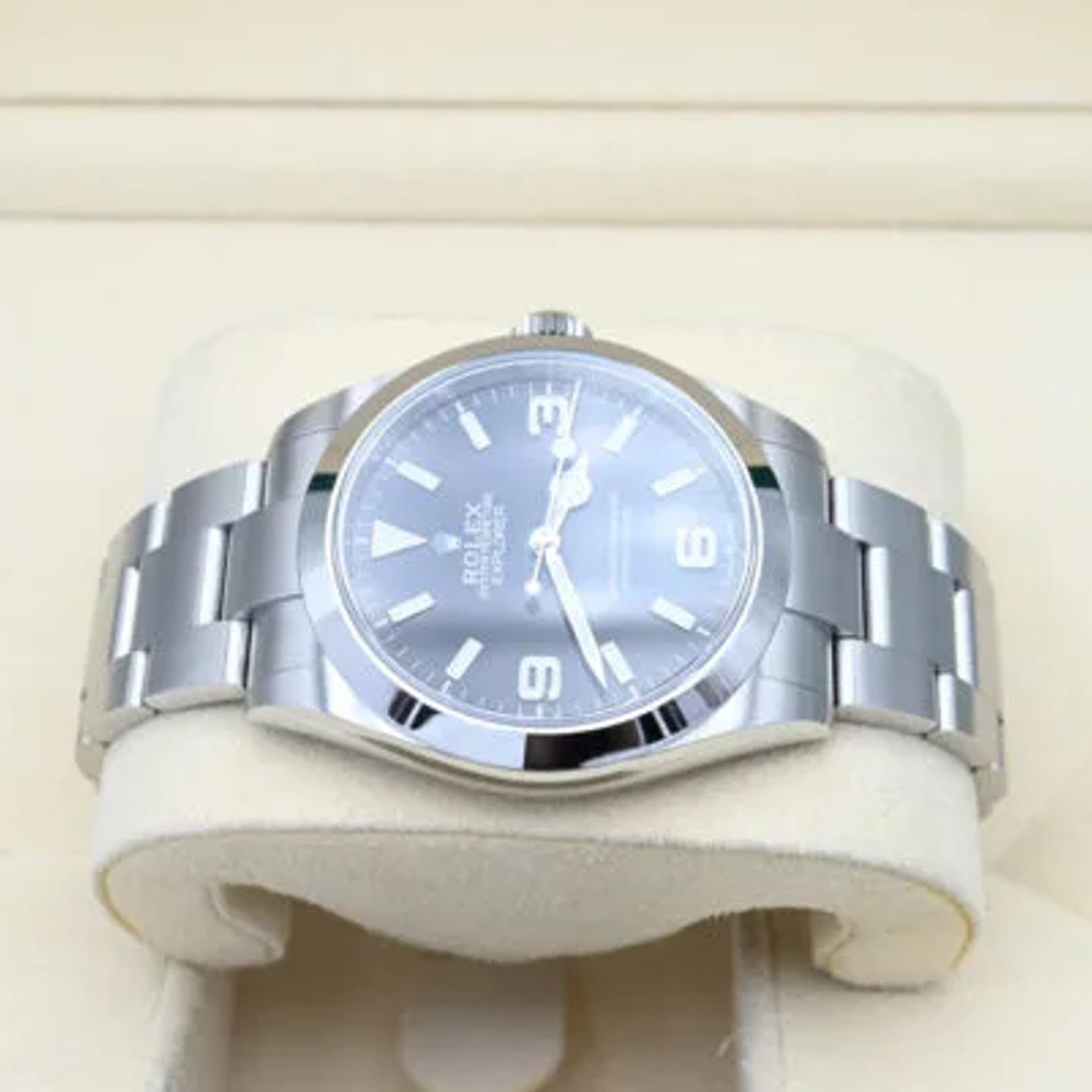 Rolex Explorer 224270 - (3/7)