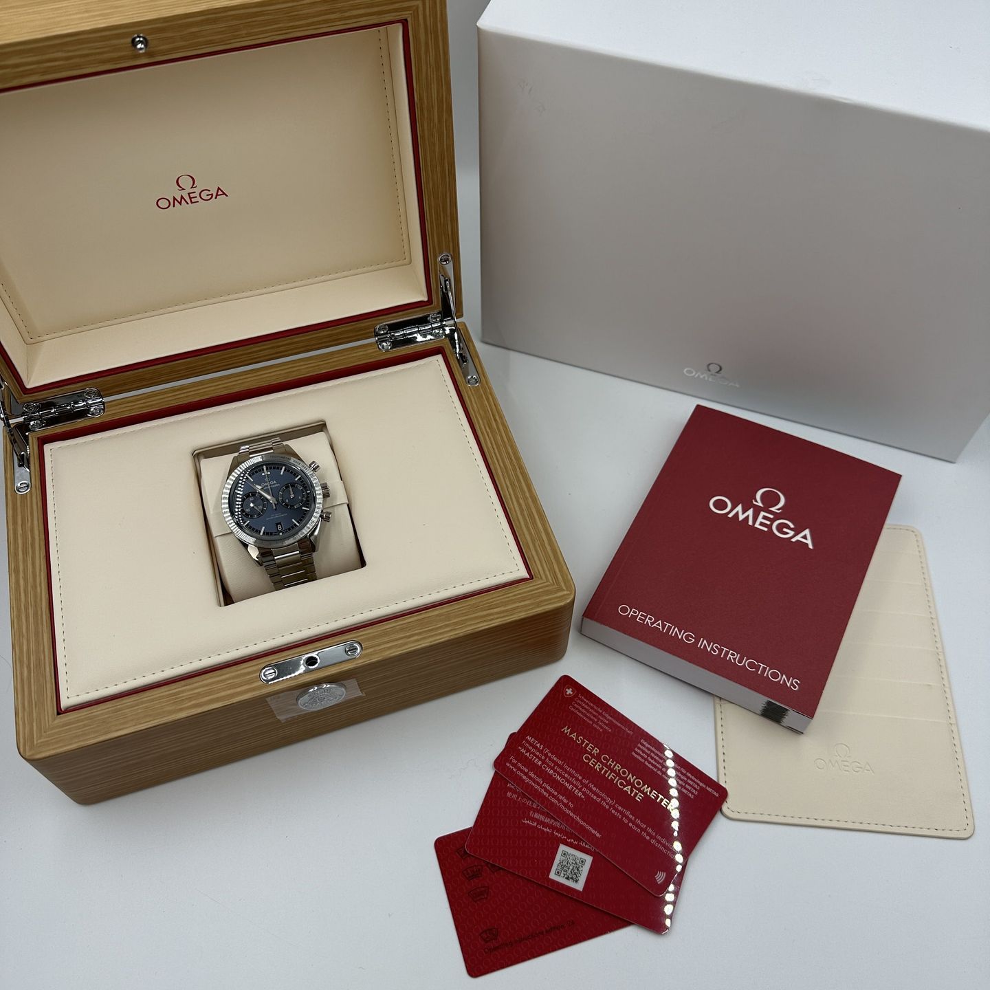 Omega Speedmaster '57 332.10.41.51.03.001 (2024) - Blue dial 40 mm Steel case (2/8)