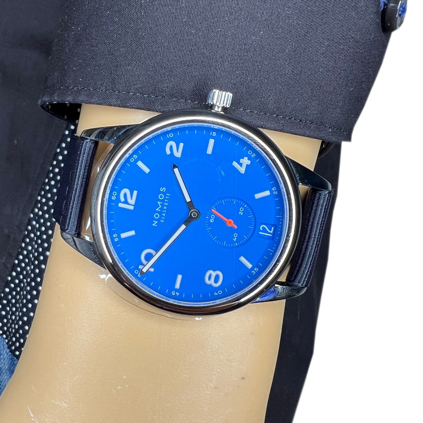 NOMOS Club Automat 777 (2024) - Blauw wijzerplaat 42mm Staal (3/8)