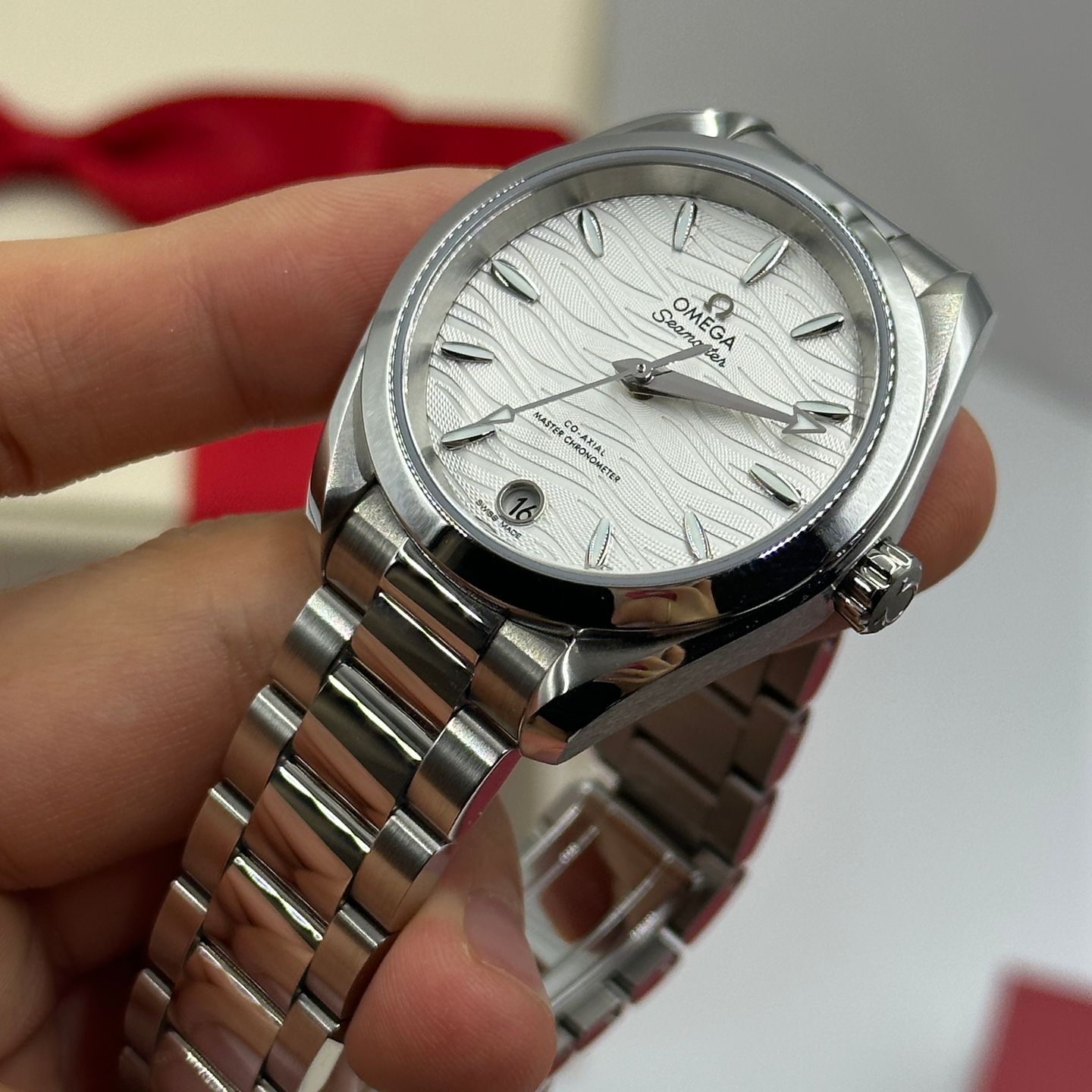 Omega Seamaster Aqua Terra 220.10.34.20.02.002 (2023) - Silver dial 34 mm Steel case (6/8)