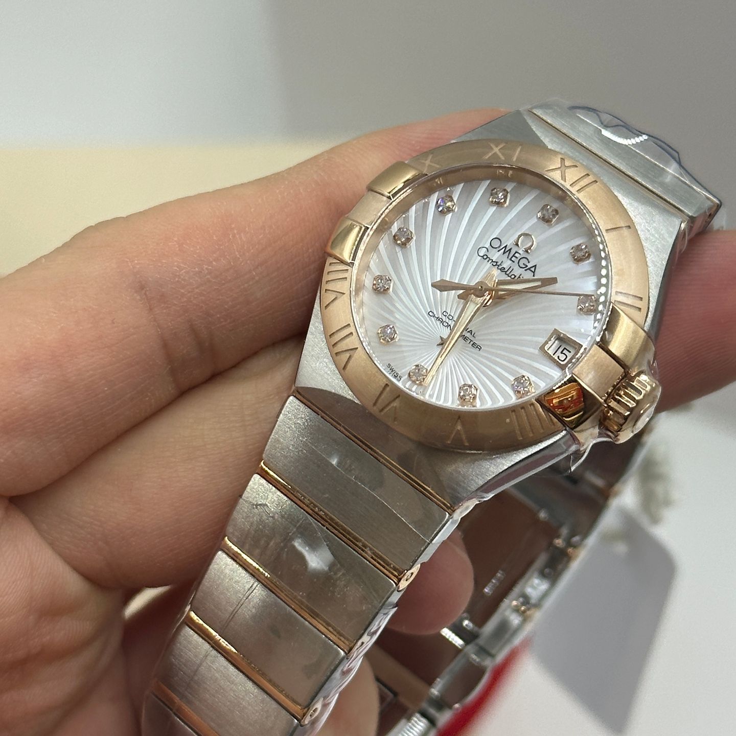 Omega Constellation Ladies 123.20.27.20.55.001 (2023) - Pearl dial 27 mm Gold/Steel case (7/8)