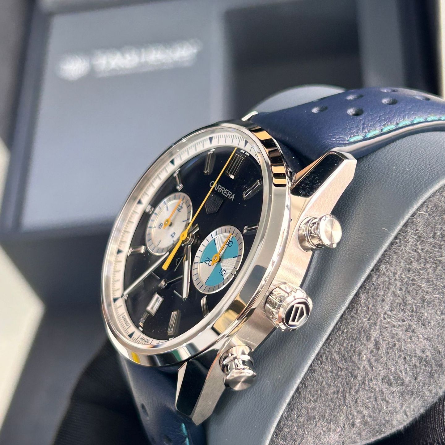 TAG Heuer Carrera CBN201N.FC6620 (2025) - Blauw wijzerplaat 42mm Staal (6/8)