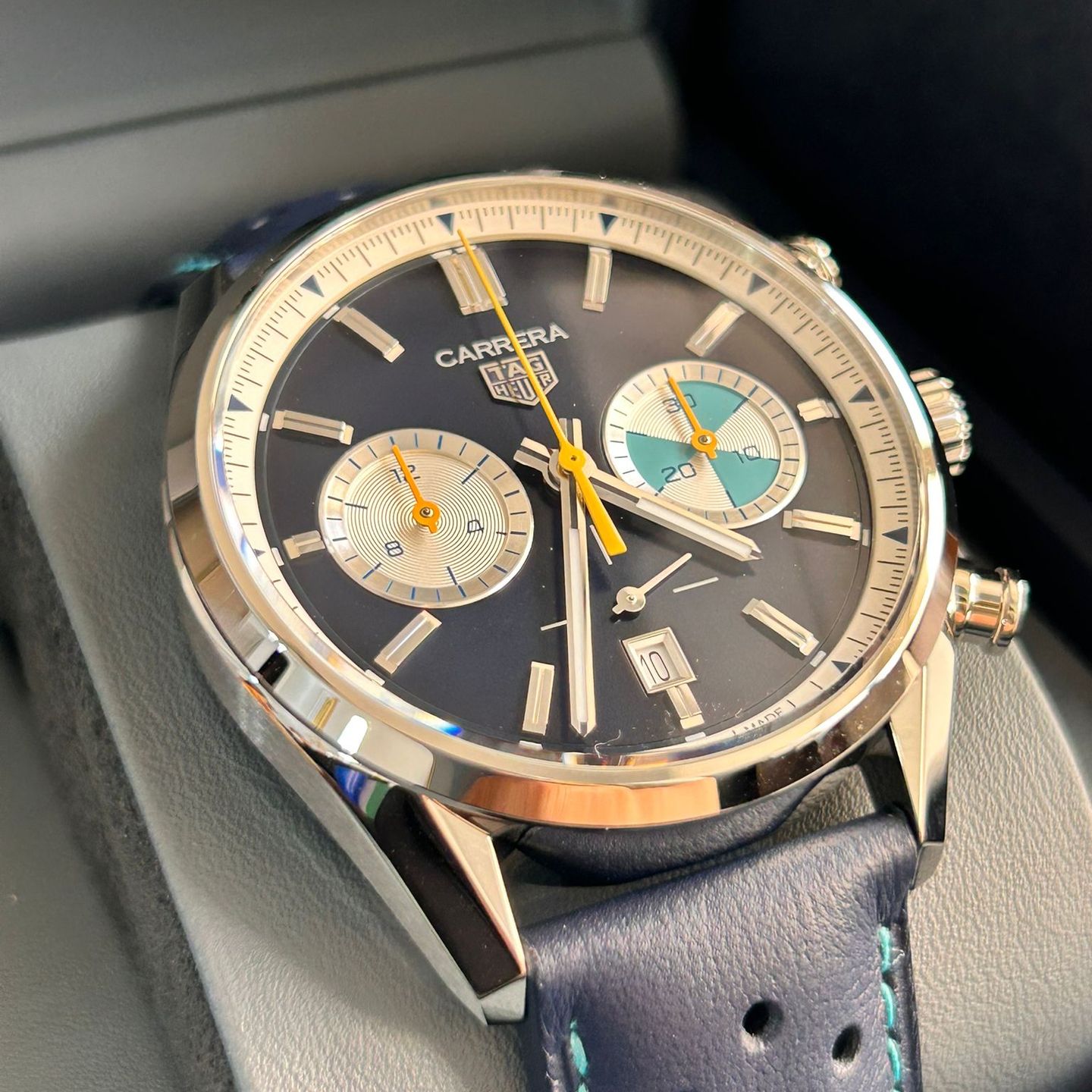 TAG Heuer Carrera CBN201N.FC6620 (2025) - Blauw wijzerplaat 42mm Staal (4/8)