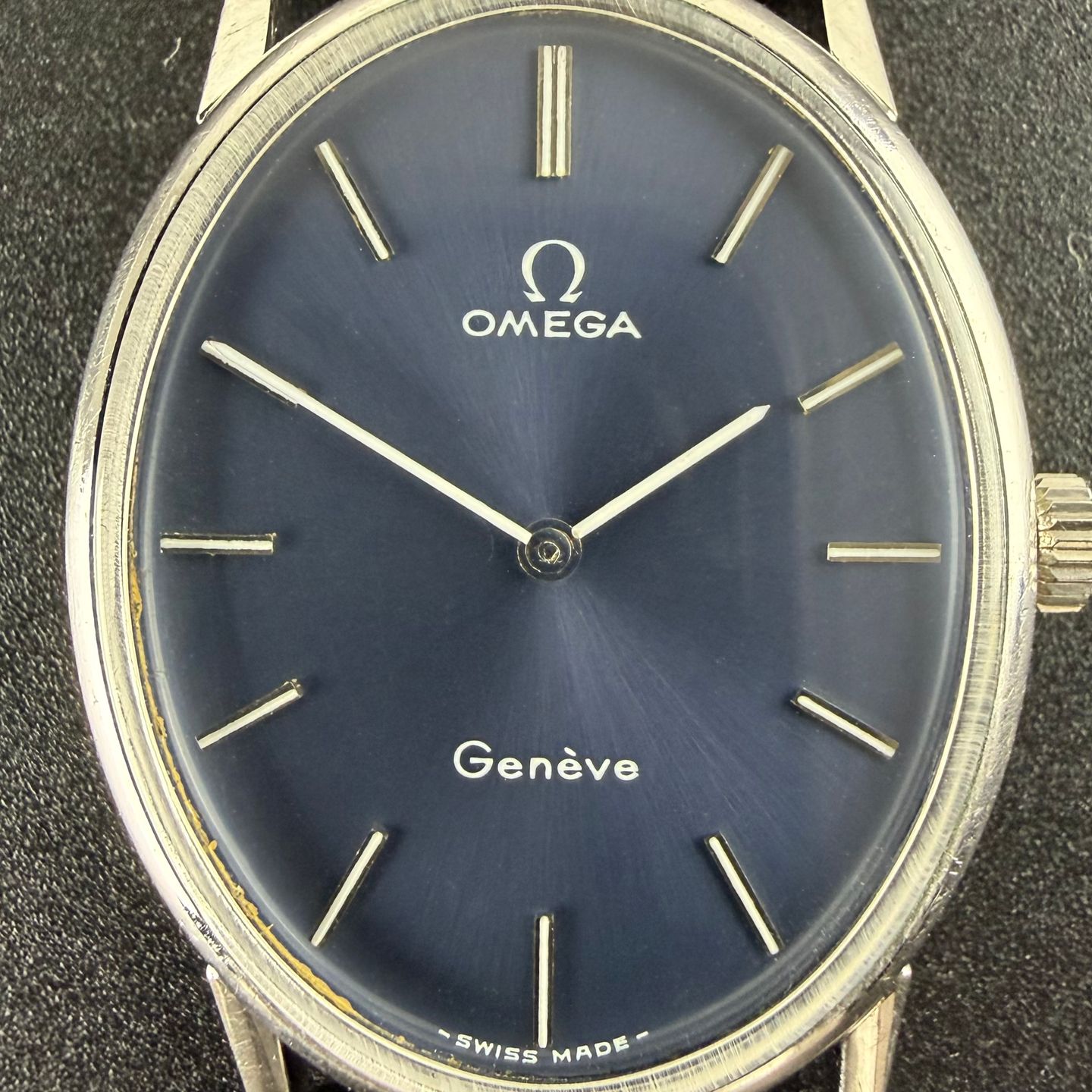 Omega Genève 511.416 (1972) - Blue dial 27 mm Gold/Steel case (8/8)