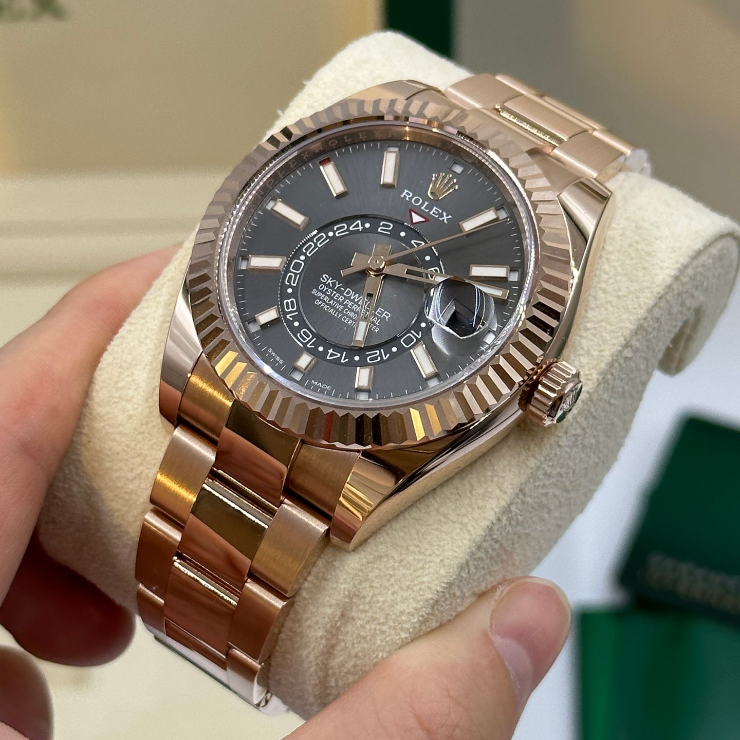 Rolex Sky-Dweller 326235 (2021) - Grijs wijzerplaat 42mm Roségoud (5/8)