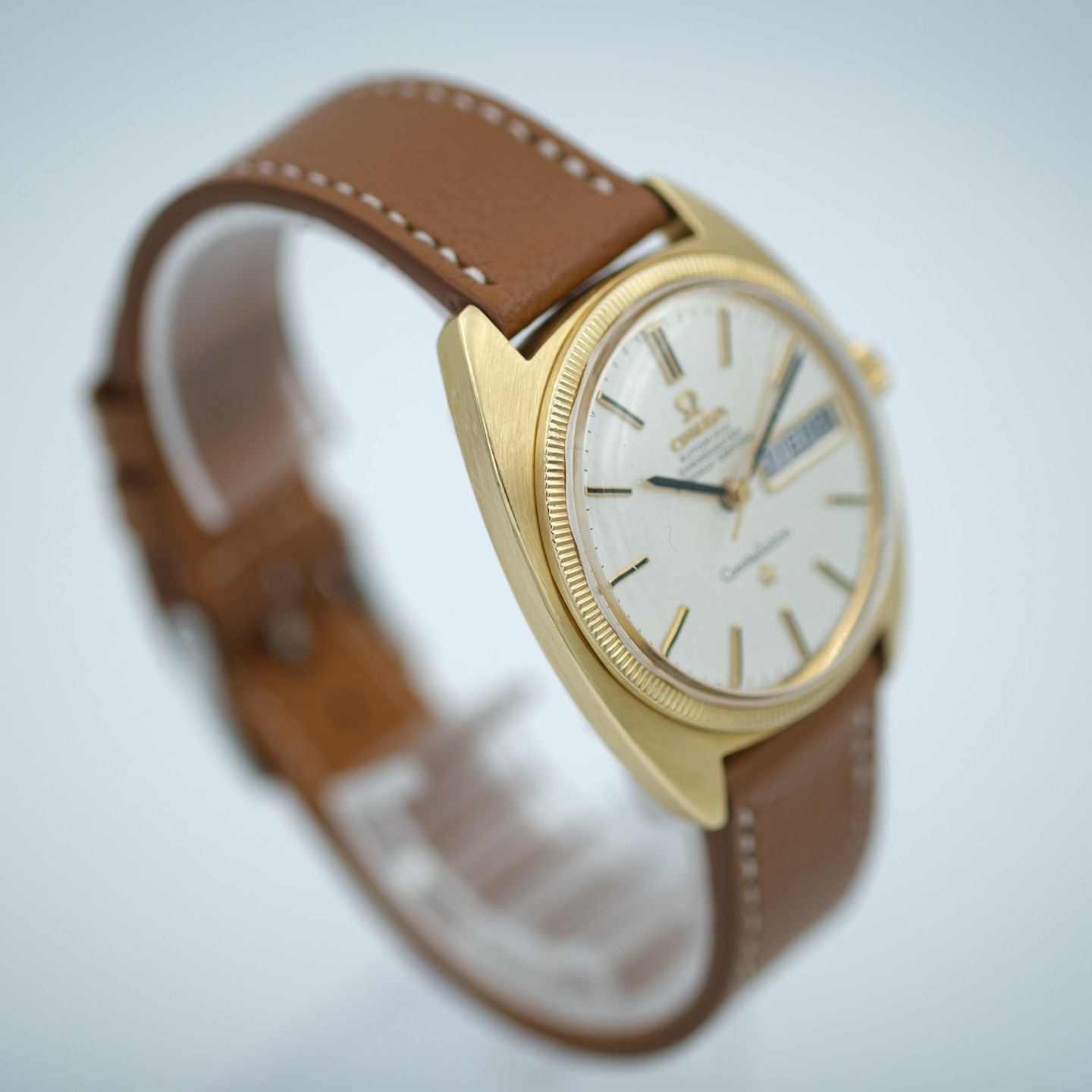 Omega Constellation 168.009 (Unknown (random serial)) - Silver dial 35 mm Yellow Gold case (6/8)