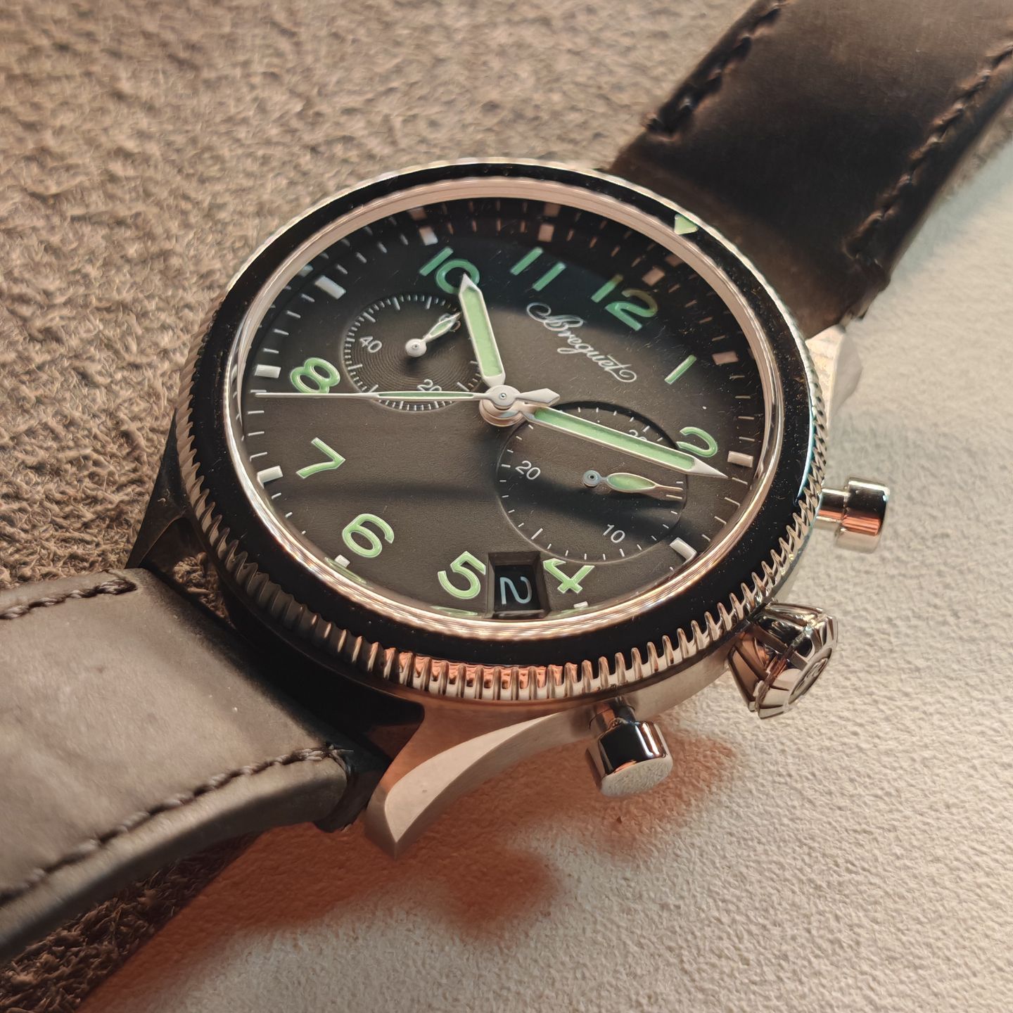 Breguet Type XX - XXI - XXII 2057ST/92/3WU (2020) - Black dial 42 mm Steel case (5/8)