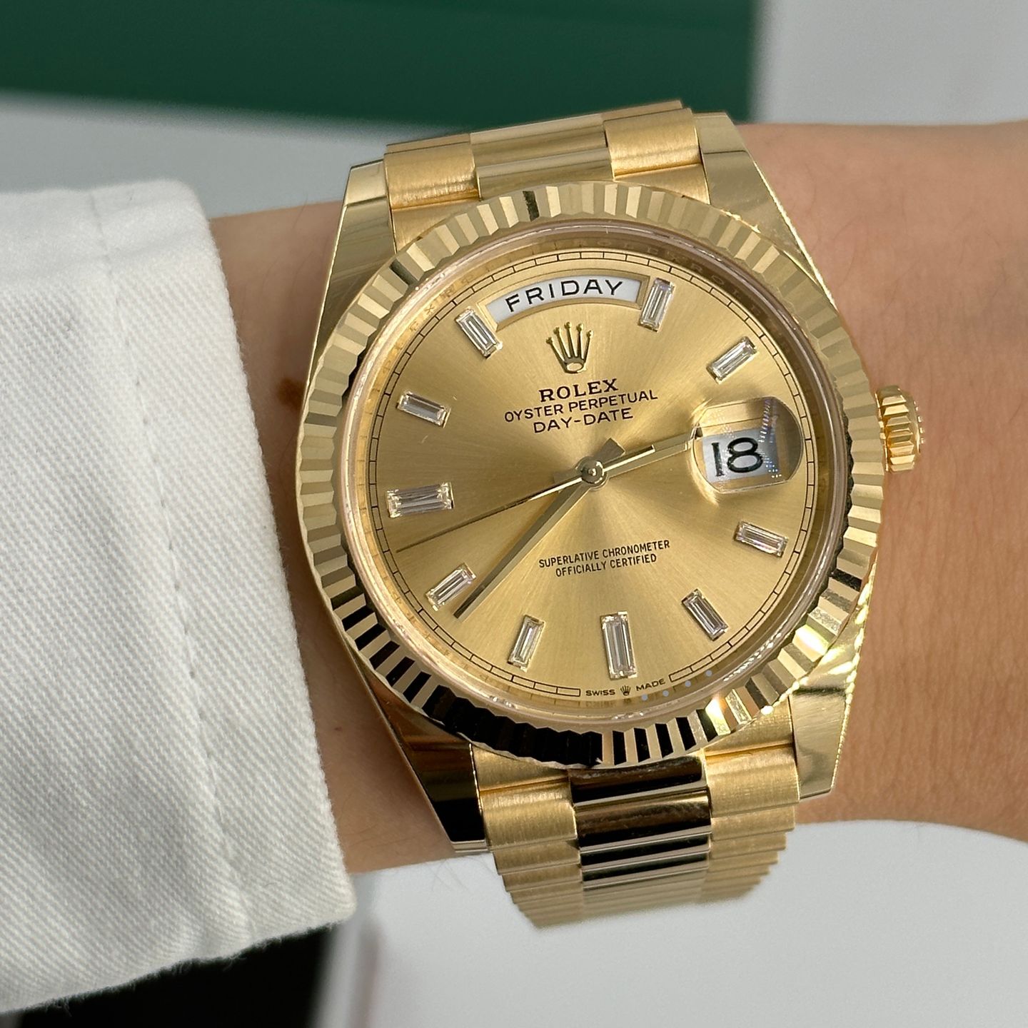 Rolex Day-Date 40 228238 (2024) - Champagne dial 40 mm Yellow Gold case (8/8)