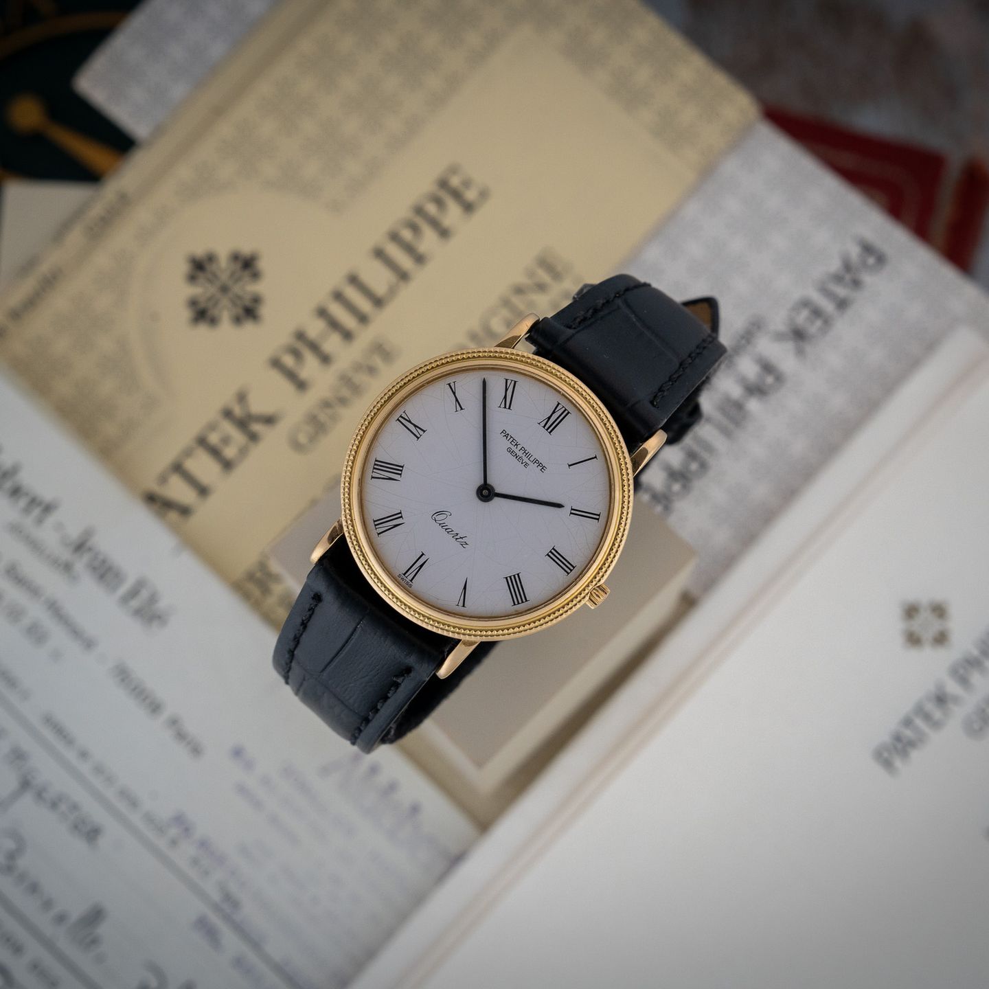 Patek Philippe Calatrava 3744 (1980) - White dial 34 mm Yellow Gold case (4/8)