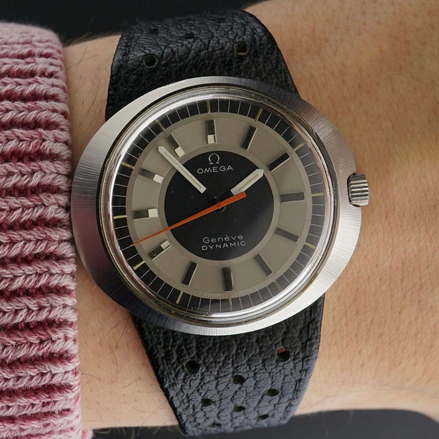 Omega Genève 135.033 (1968) - Black dial 41 mm Steel case (2/8)