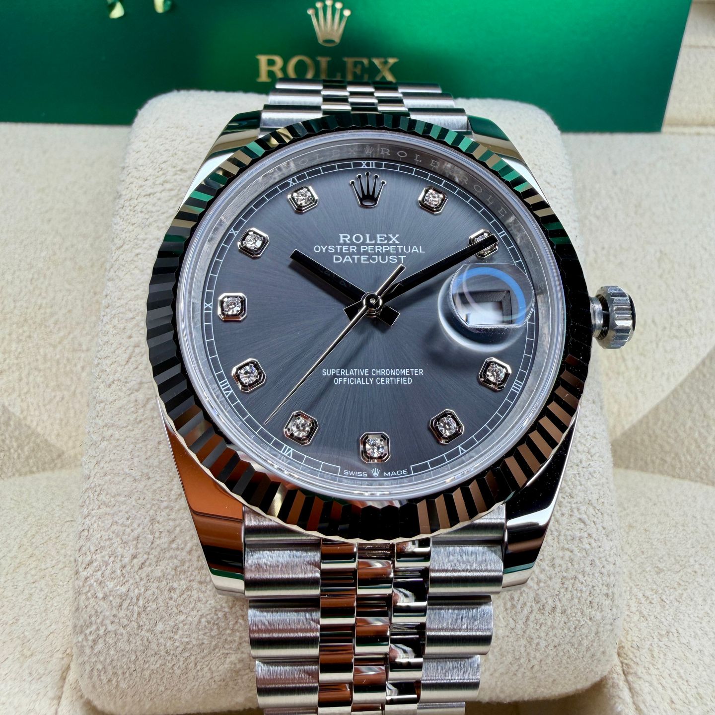 Rolex Datejust 41 126334 (2023) - Grijs wijzerplaat 41mm Staal (3/8)
