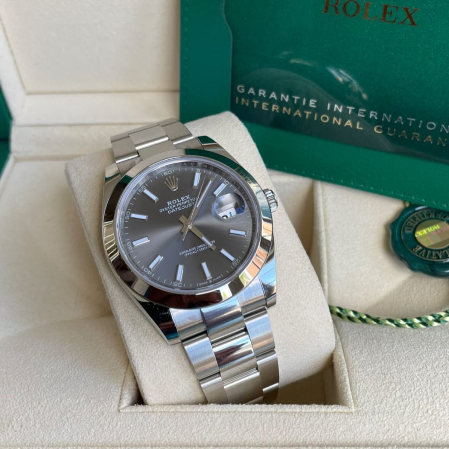 Rolex Datejust 41 126300 (2024) - Grijs wijzerplaat 41mm Staal (1/1)