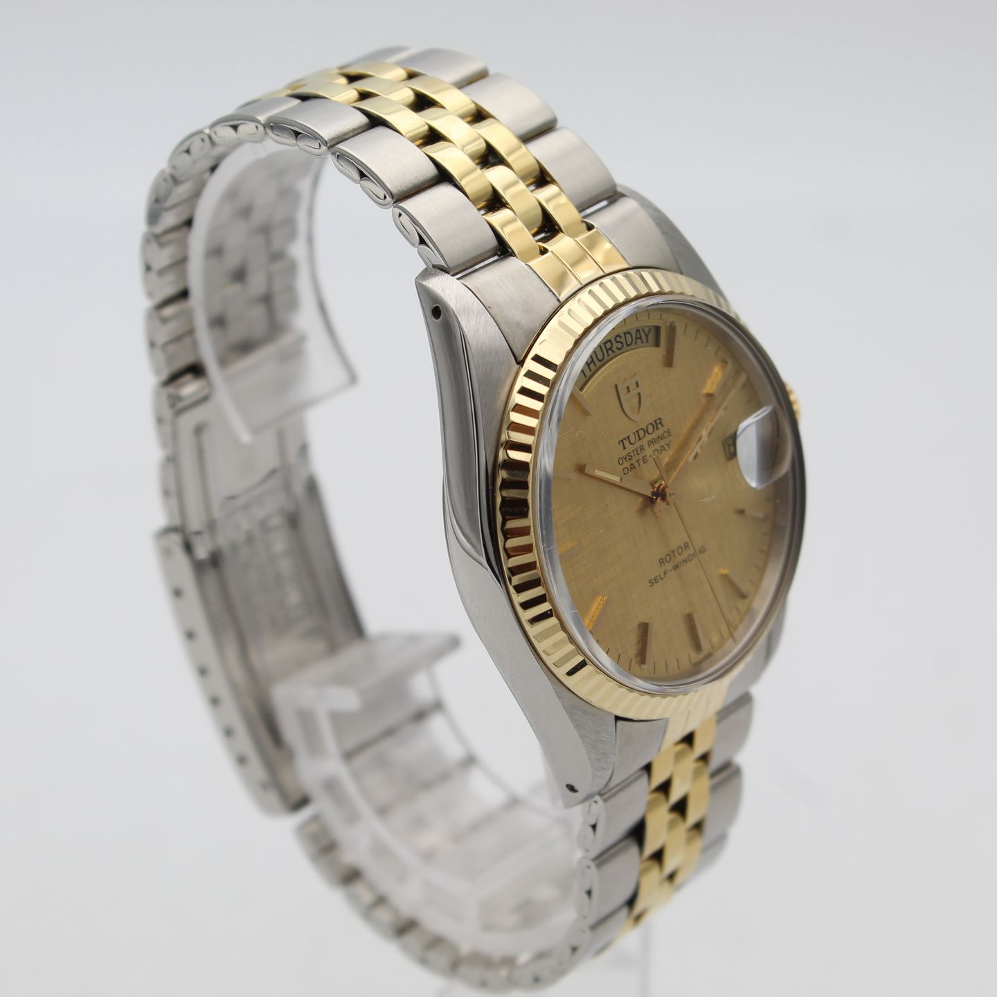 Tudor Prince Date Day 94613 - (3/8)