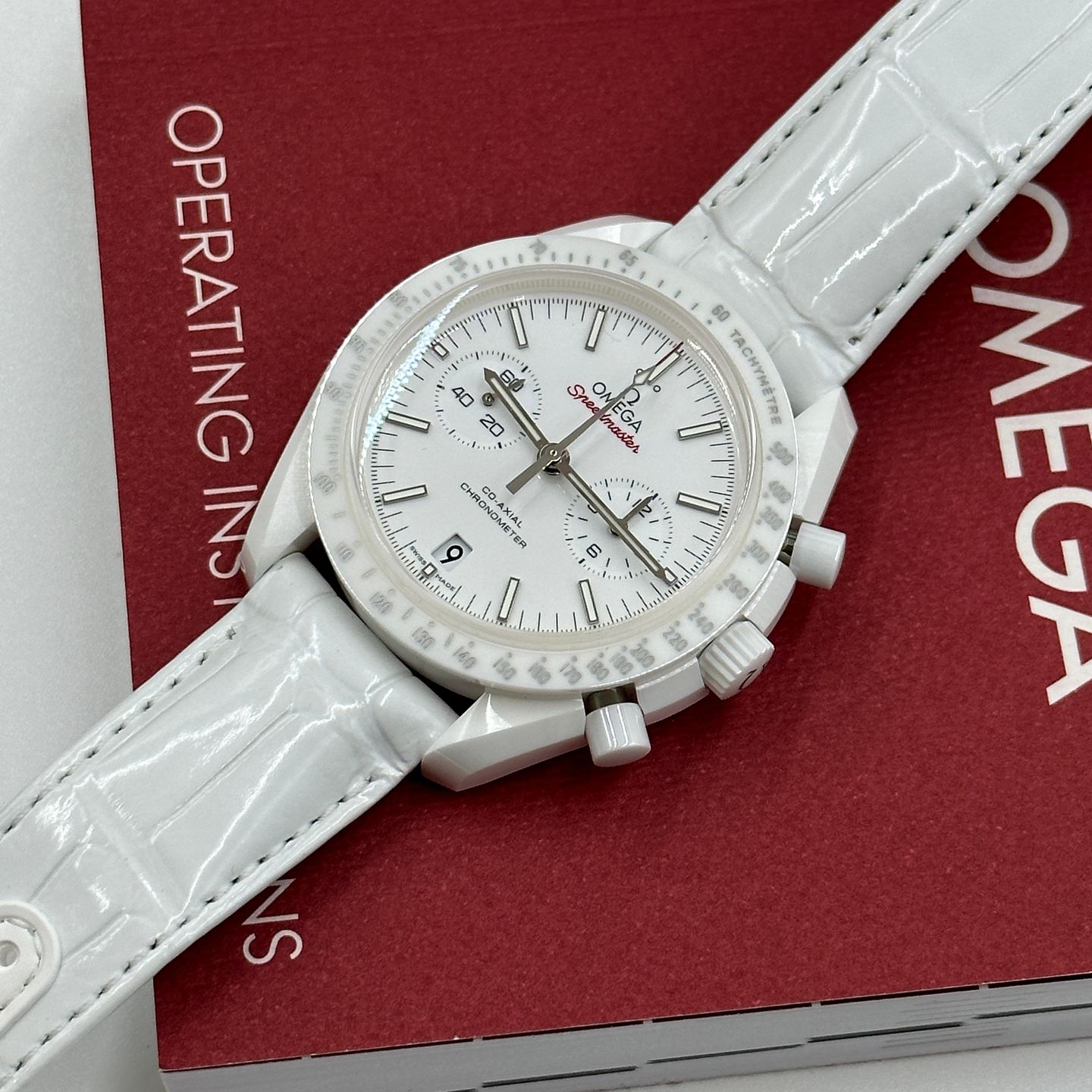 Omega Speedmaster 311.93.44.51.04.002 (2024) - White dial 44 mm Ceramic case (1/7)