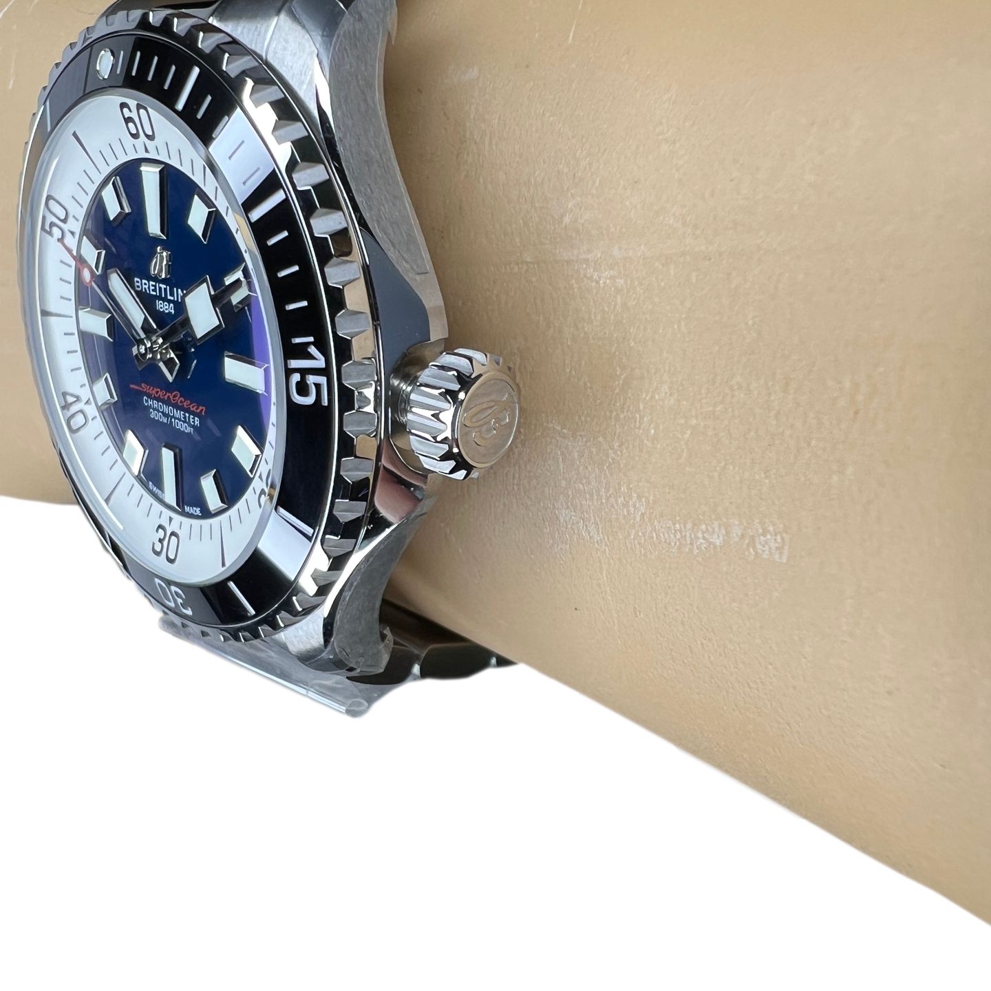 Breitling Superocean 44 A17376211C1A1 (2024) - Blauw wijzerplaat 44mm Staal (5/8)