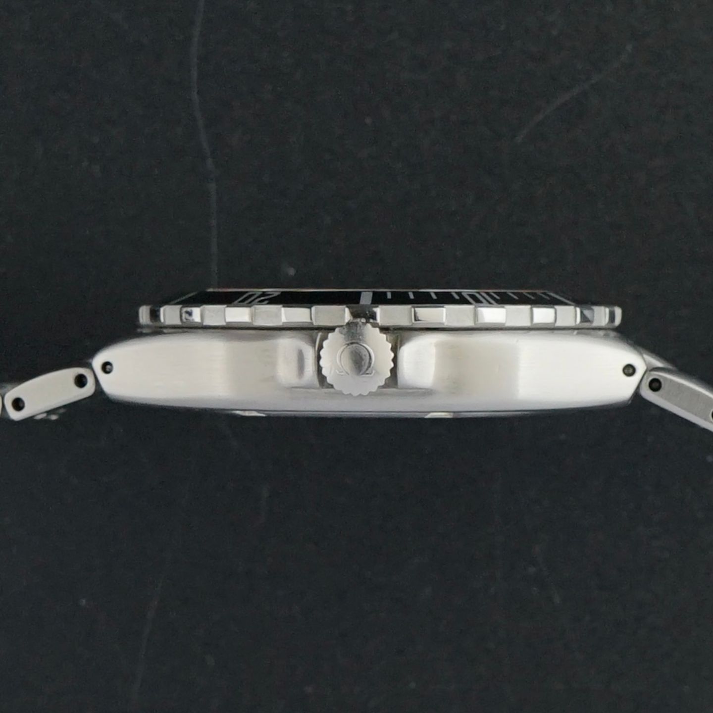 Omega Seamaster 396.1061 (1995) - Black dial 39 mm Steel case (5/8)