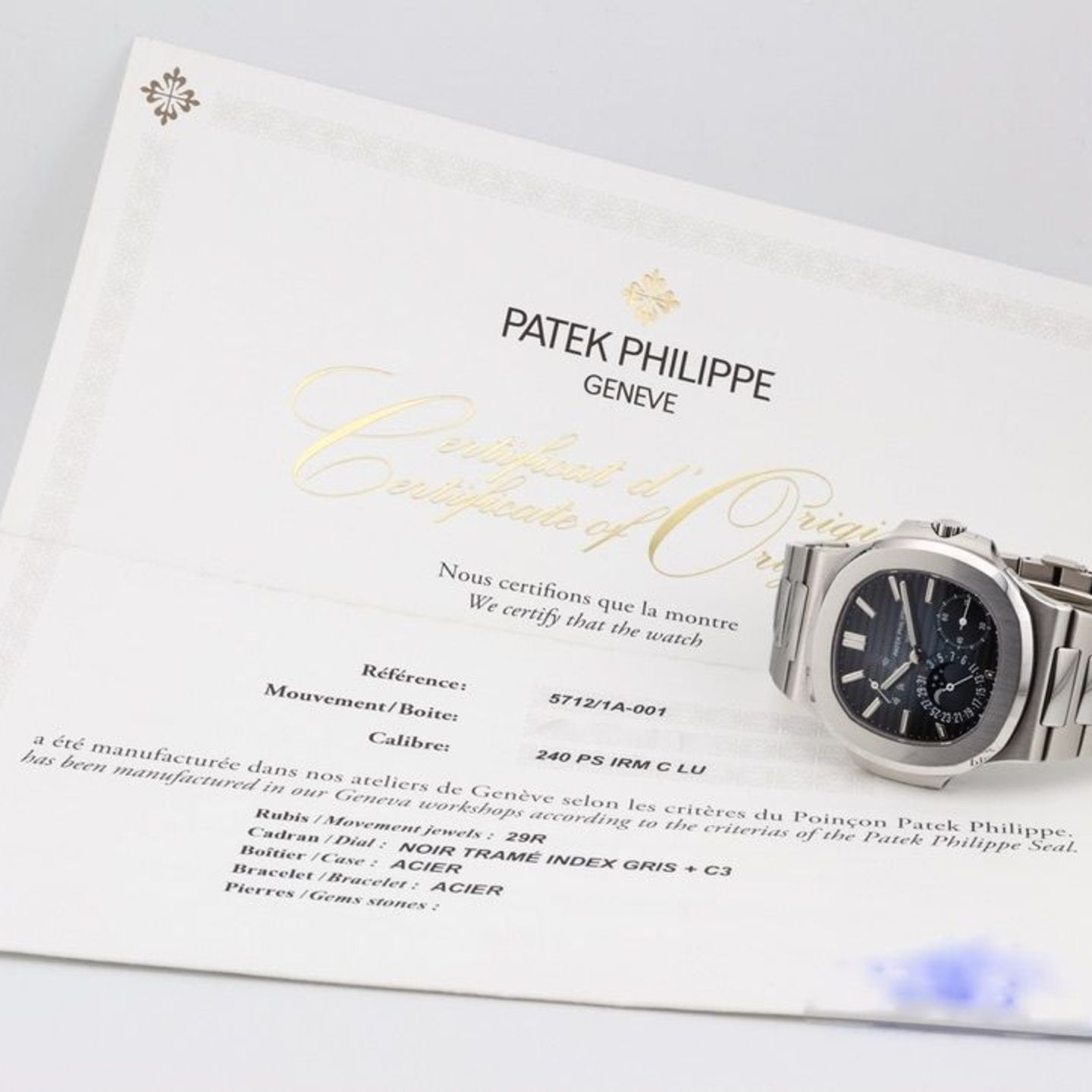 Patek Philippe Nautilus 5712/1A-001 - (3/4)