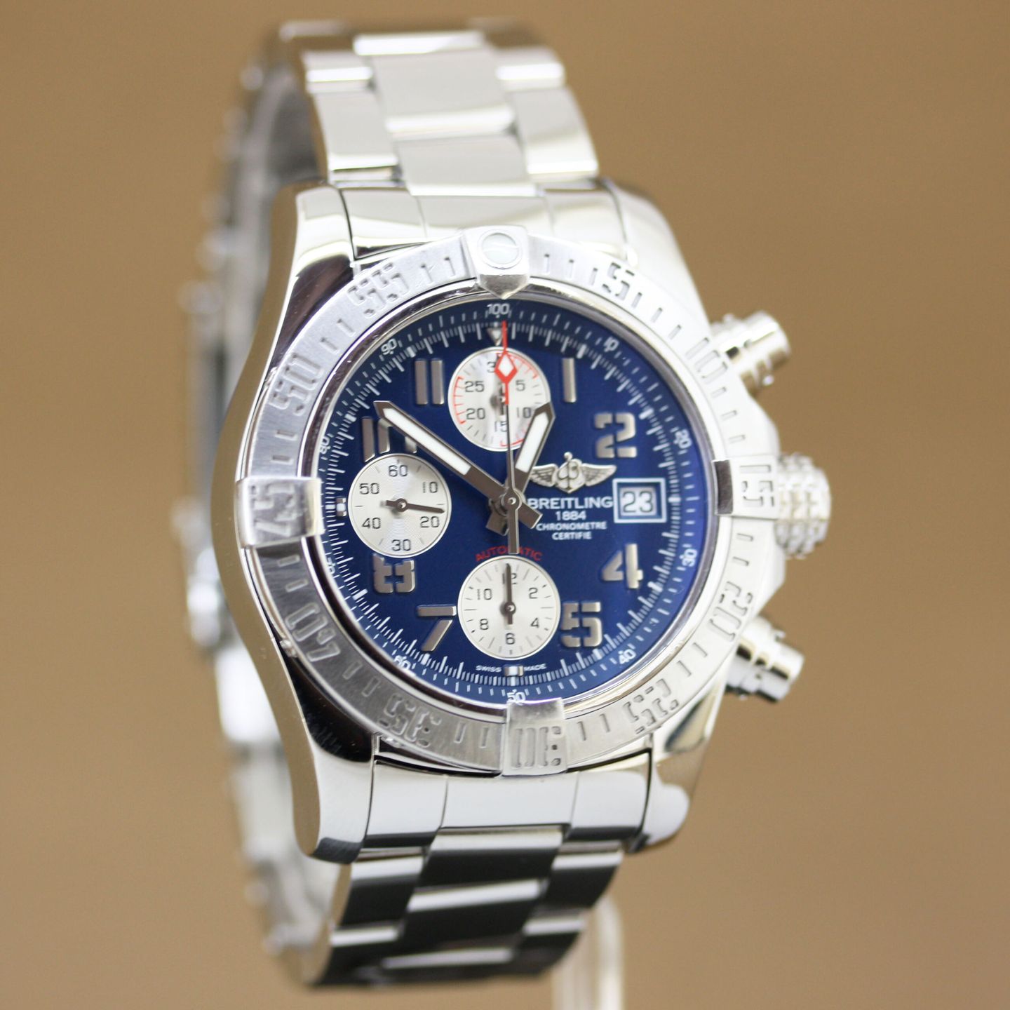 Breitling Avenger II A13381 (2015) - 43 mm Steel case (3/8)