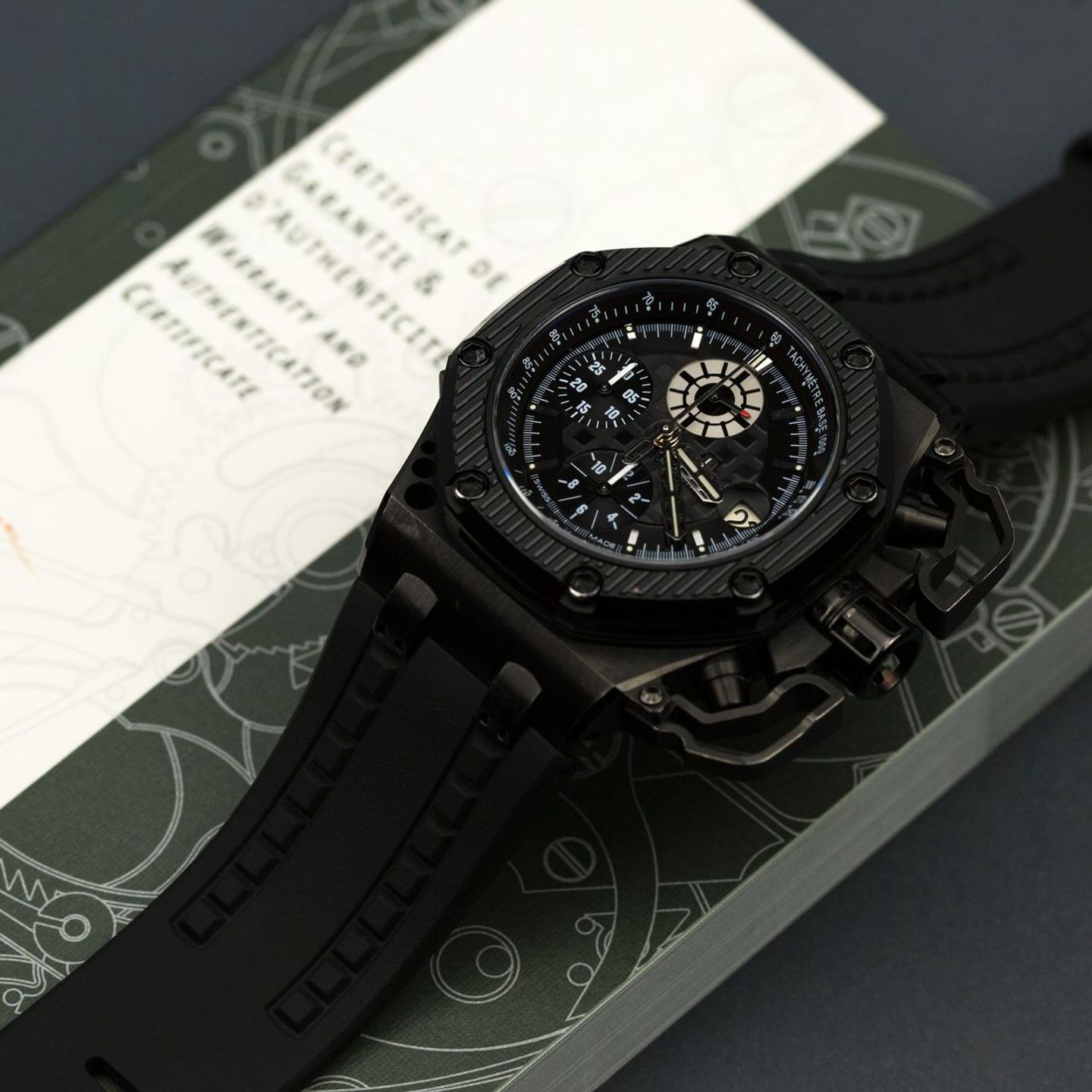Audemars Piguet Royal Oak Offshore 26165IO.OO.A002CA.01 - (2/5)