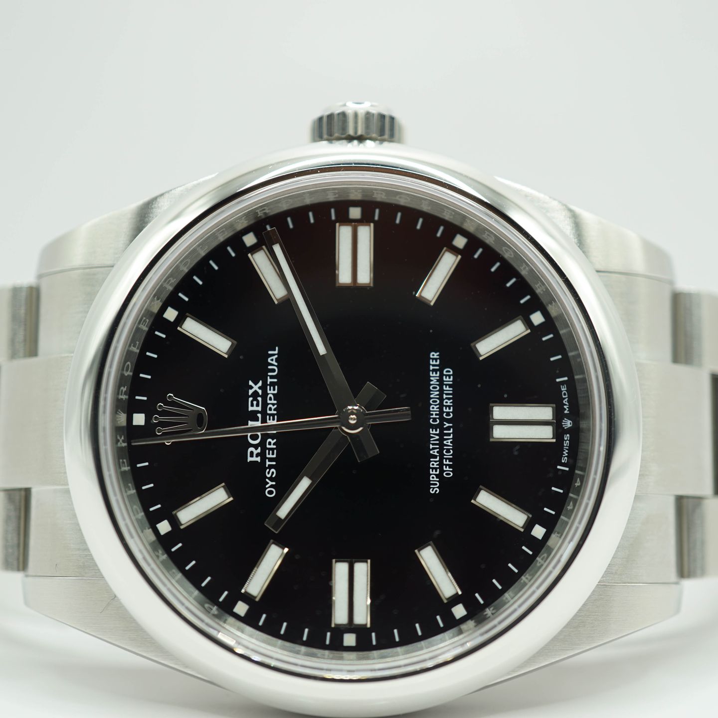 Rolex Oyster Perpetual 41 134300 (2025) - Black dial 41 mm Steel case (2/8)