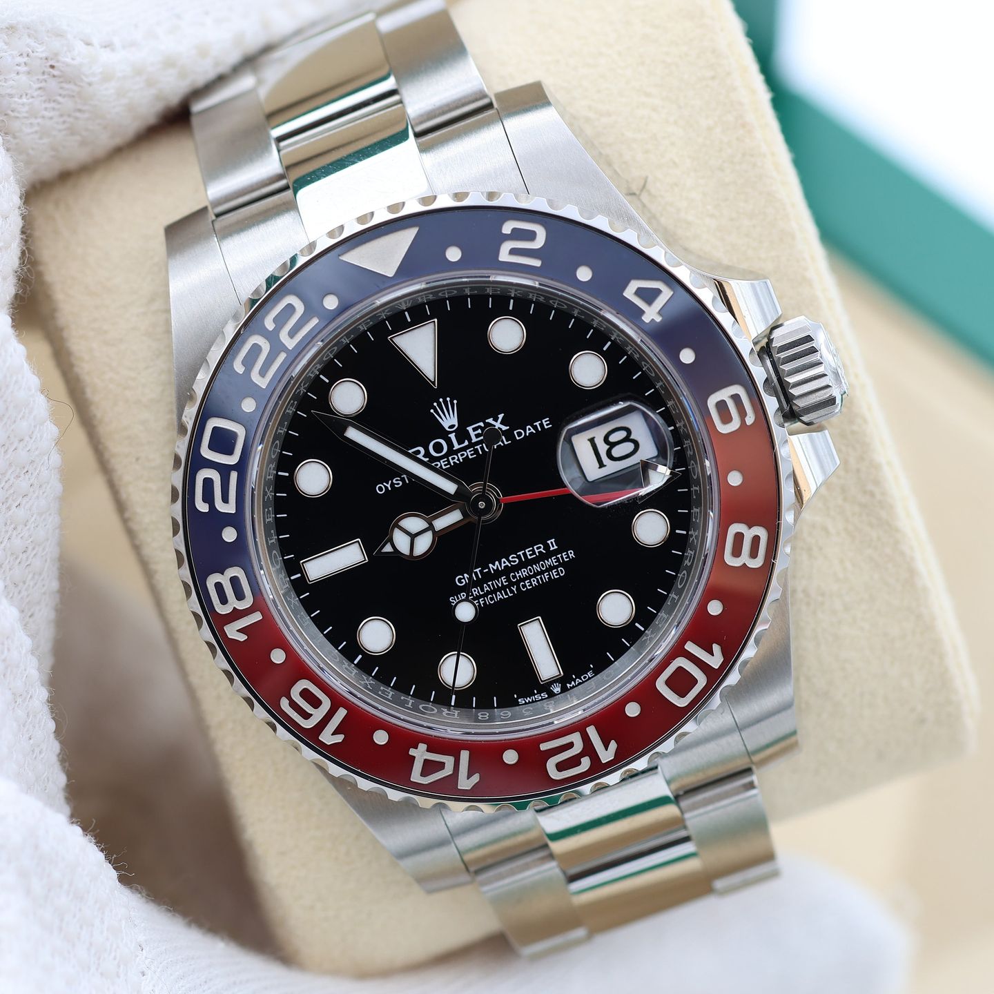 Rolex GMT-Master II 126710BLRO - (2/8)