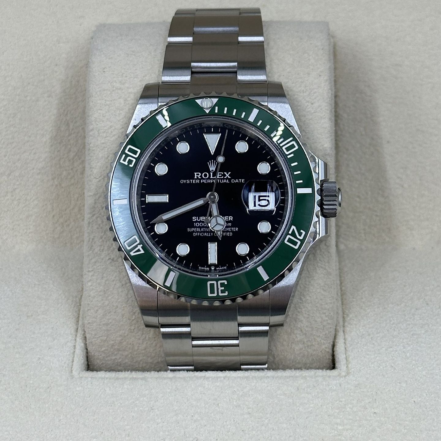 Rolex Submariner Date 126610LV (Onbekend (willekeurig serienummer)) - Zwart wijzerplaat 41mm Staal (4/8)