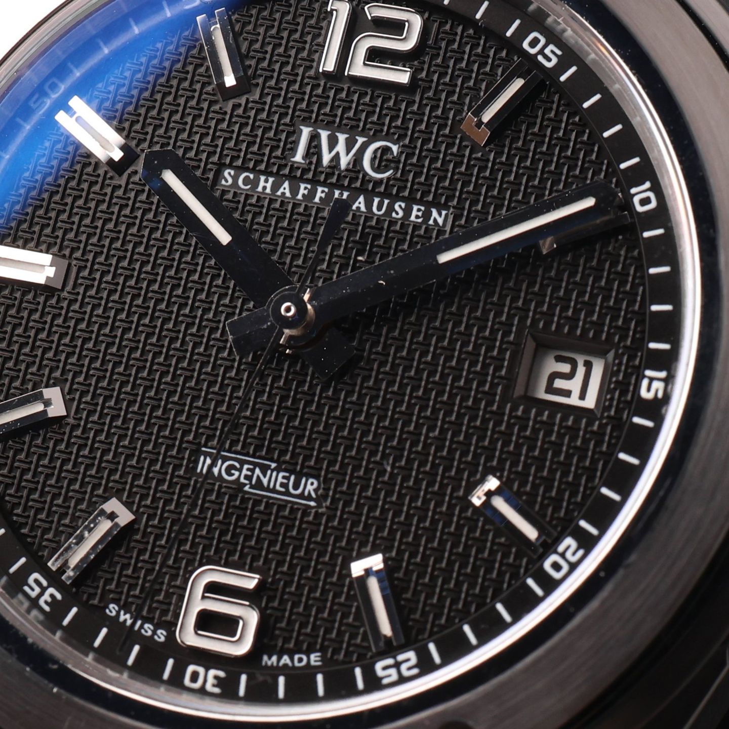 IWC Ingenieur Automatic IW322701 (Onbekend (willekeurig serienummer)) - Zwart wijzerplaat 43mm Staal (5/6)