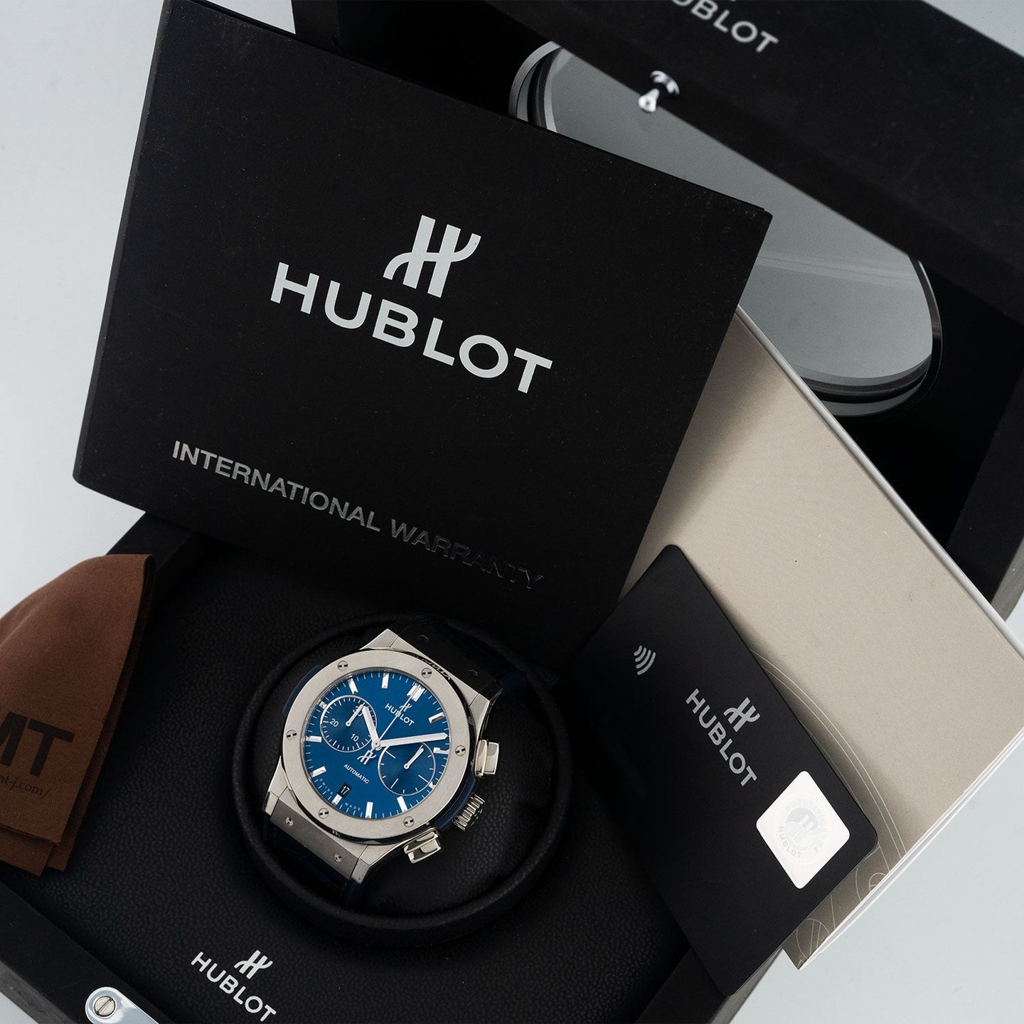 Hublot Classic Fusion Blue 521.NX.7170.RX (2018) - Blauw wijzerplaat 45mm Titanium (6/6)