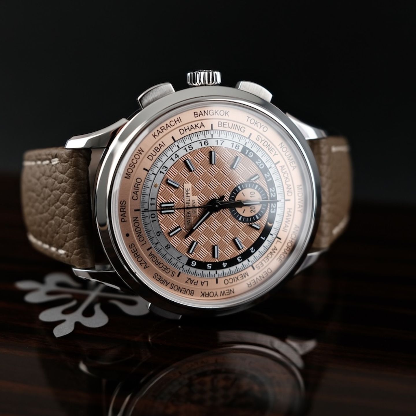 Patek Philippe World Time Chronograph 5935A-001 - (7/8)