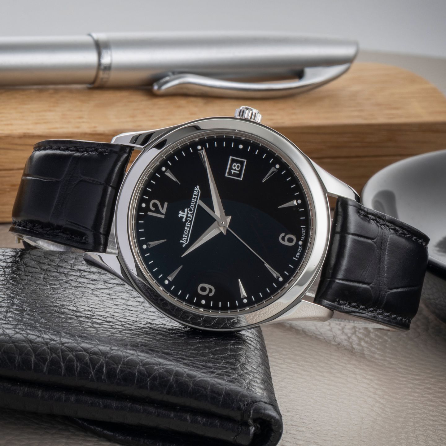 Jaeger-LeCoultre Master Control Date Q1548470 - (2/8)