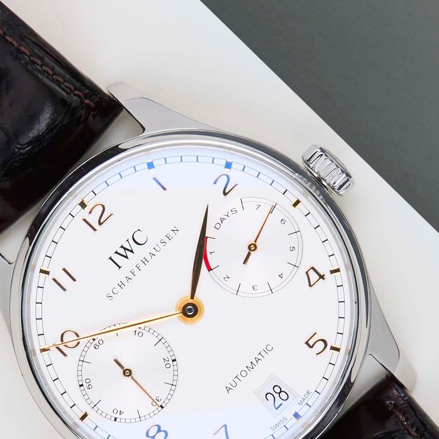 IWC Portuguese Automatic IW500114 (2015) - Silver dial 42 mm Steel case (3/8)