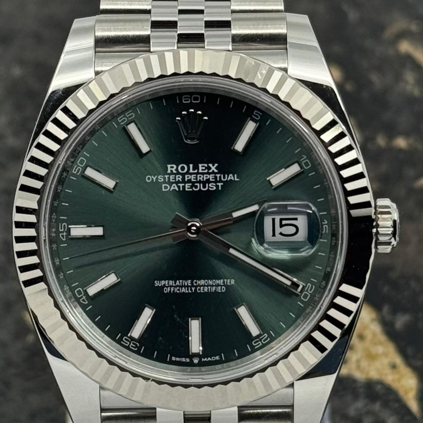 Rolex Datejust 41 126334 (2025) - Groen wijzerplaat 41mm Staal (2/8)
