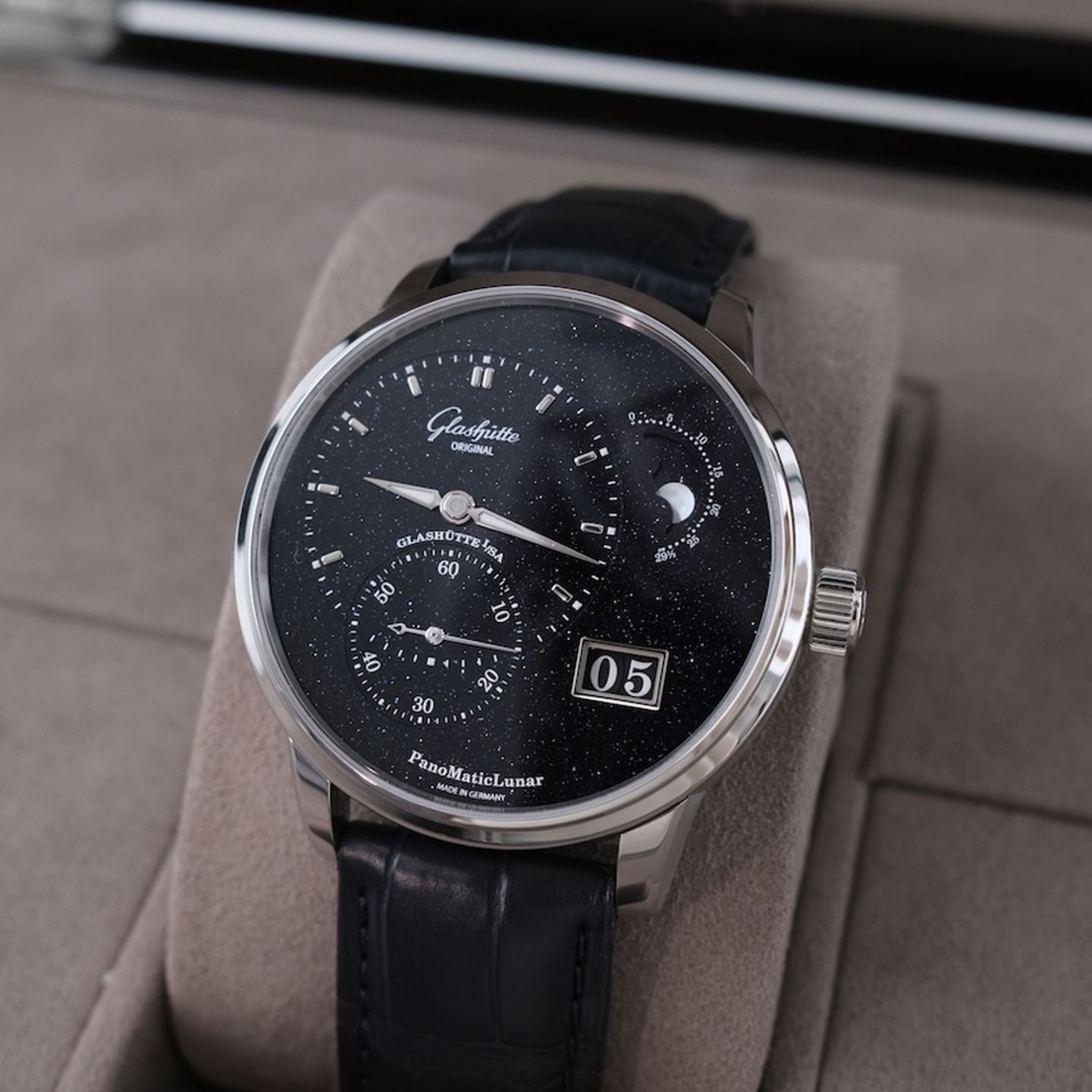 Glashütte Original PanoMaticLunar 1-92-14-01-03-61 - (2/8)