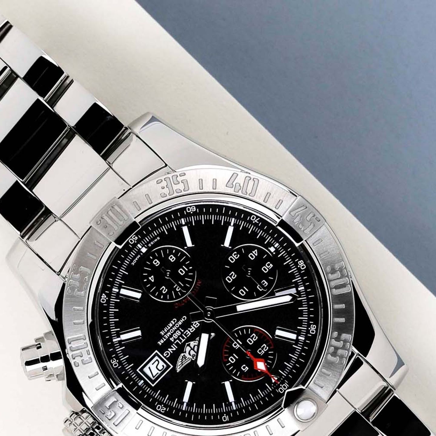 Breitling Avenger II A1338111 (2015) - Black dial 43 mm Steel case (4/8)