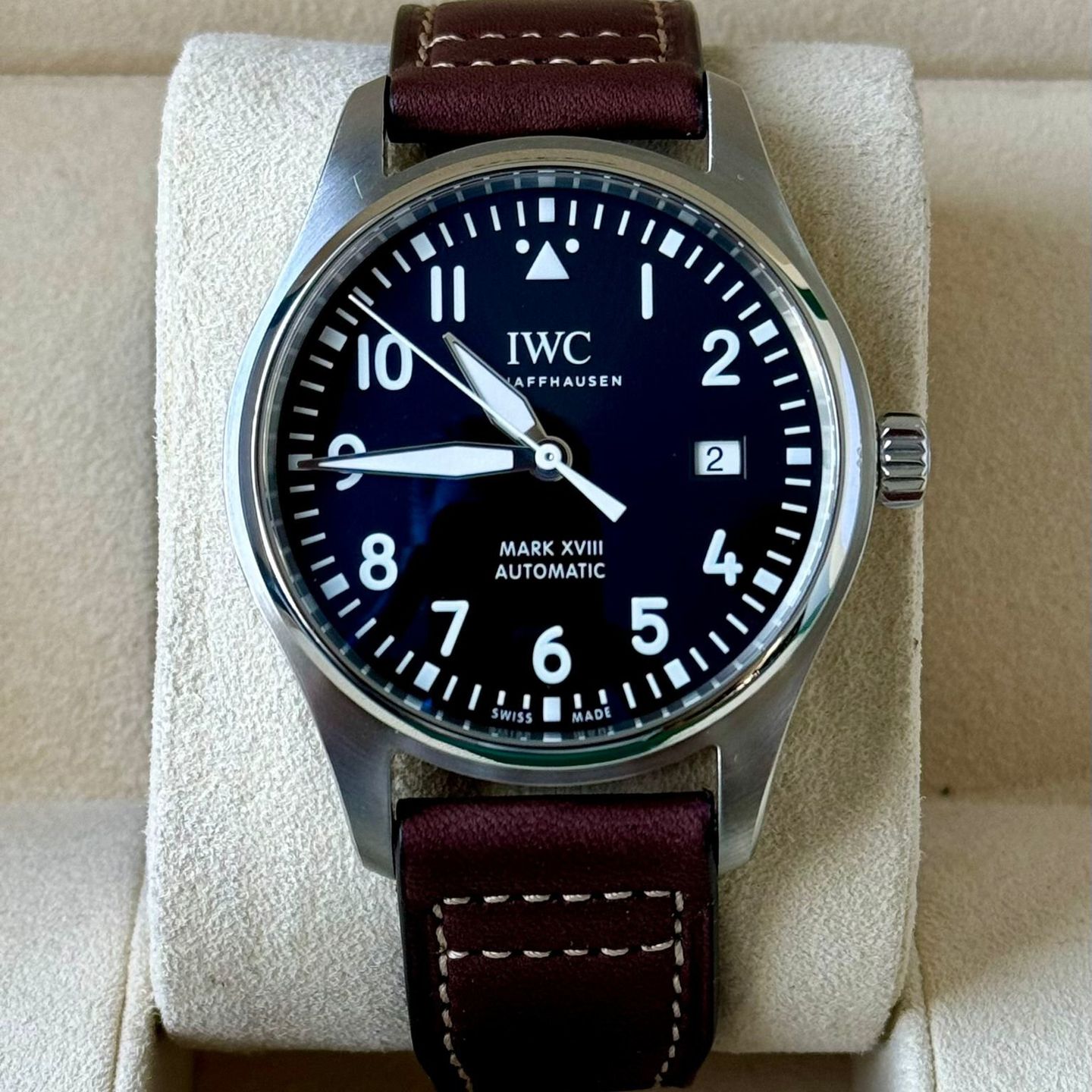 IWC Pilot Mark IW327003 (2020) - Brown dial 40 mm Steel case (3/8)