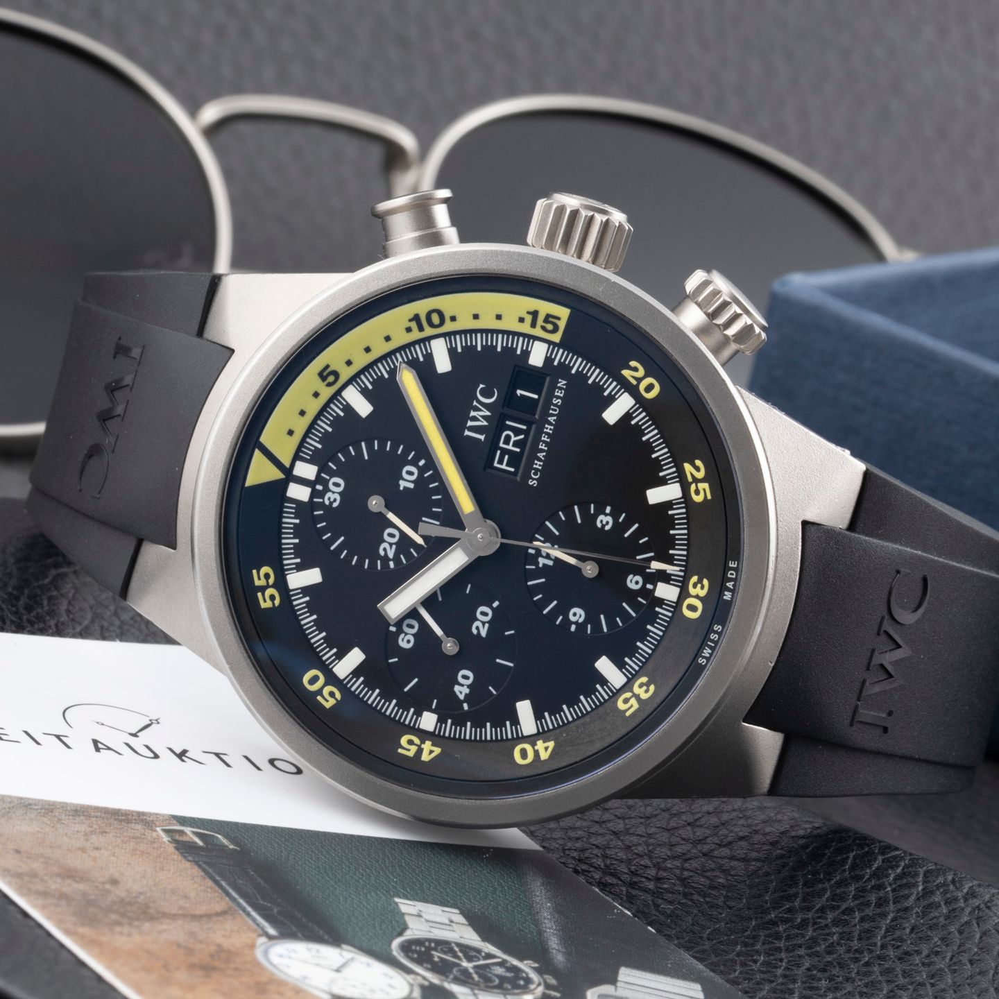 IWC Aquatimer Chronograph IW371918 (Unknown (random serial)) - Black dial 42 mm Titanium case (2/8)