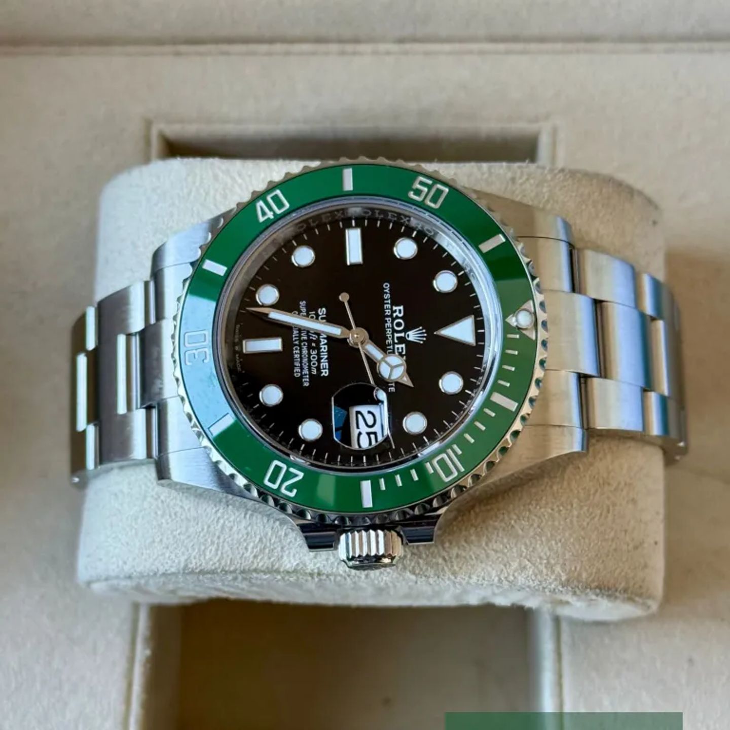 Rolex Submariner Date 126610LV - (4/7)