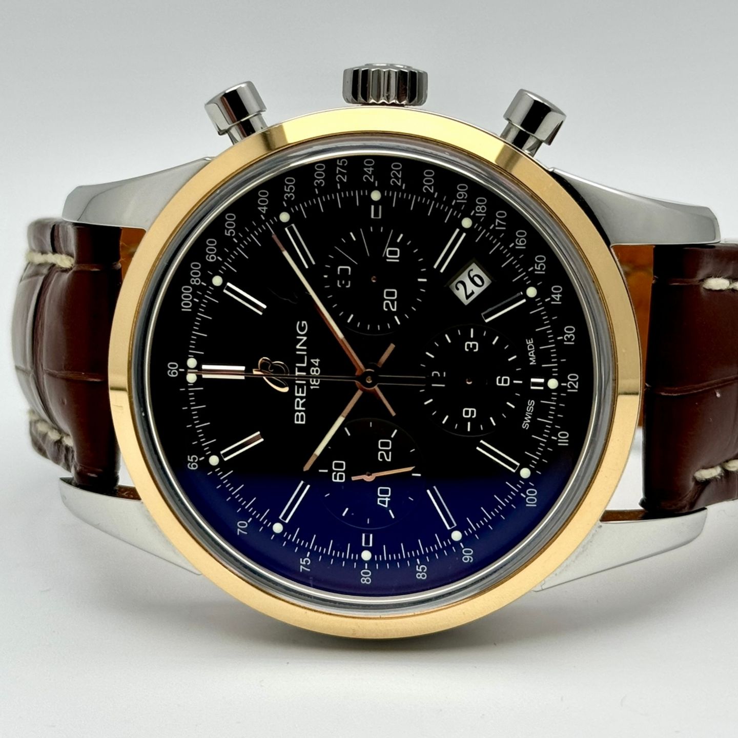 Breitling Transocean Chronograph UB015212/Q594 (2015) - Bruin wijzerplaat 44mm Goud/Staal (2/10)