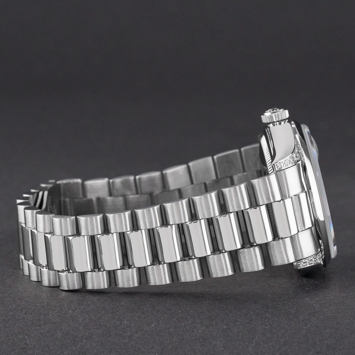 Rolex Day-Date 36 18296 (1995) - Silver dial 36 mm Platinum case (7/8)