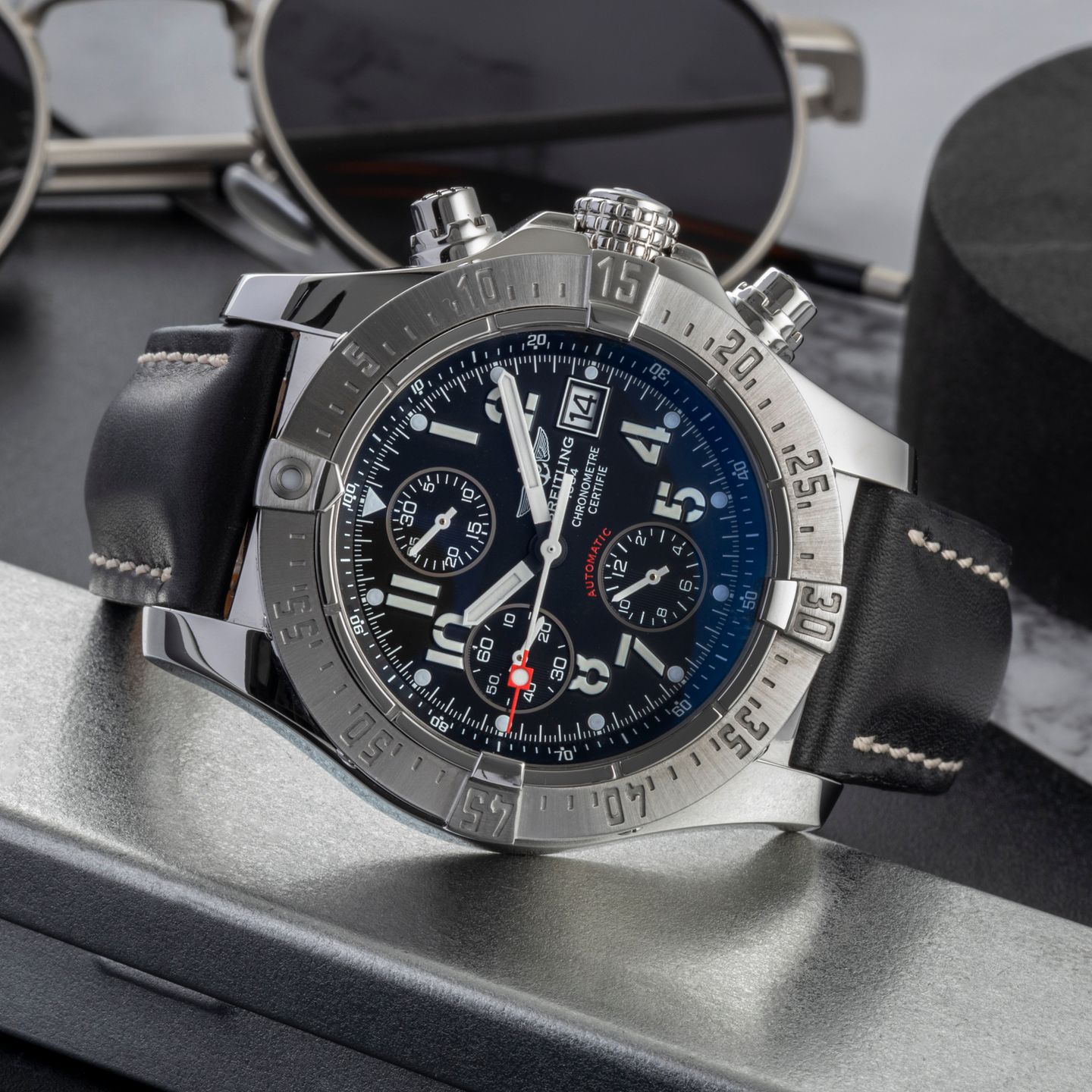 Breitling Avenger Skyland A13380 (Unknown (random serial)) - Black dial 45 mm Steel case (2/8)