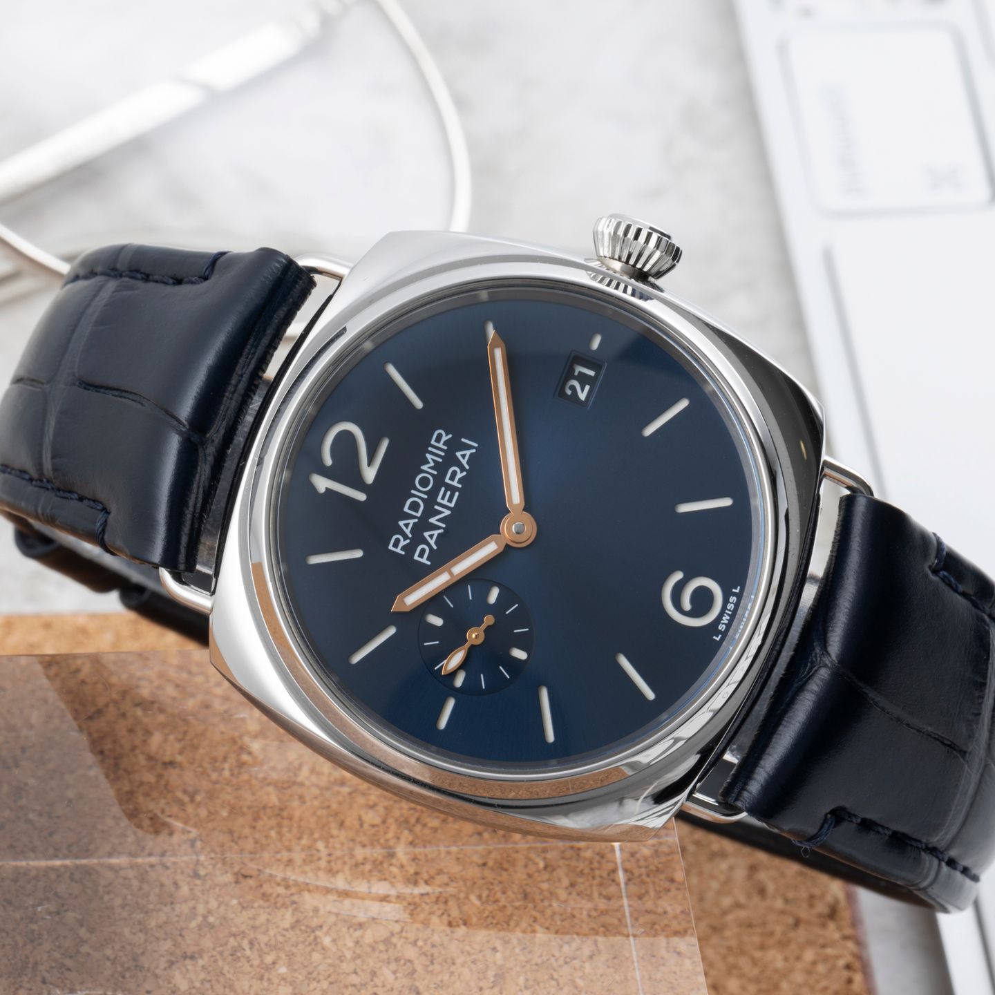 Panerai Radiomir PAM01293 (Unknown (random serial)) - Blue dial 40 mm Steel case (2/8)