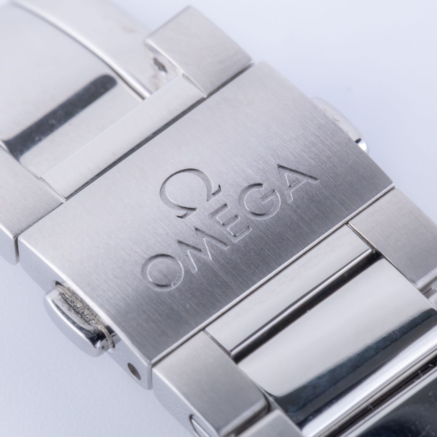Omega Seamaster Aqua Terra 220.10.38.20.01.001 (2021) - Black dial 38 mm Steel case (7/8)