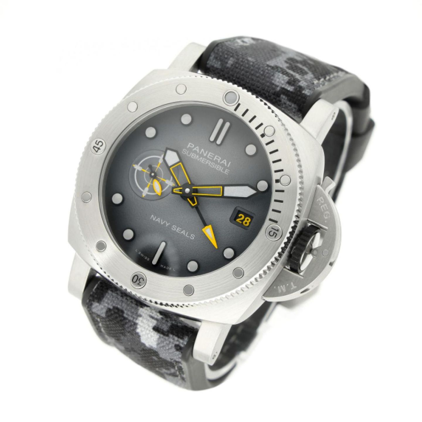 Panerai Luminor Submersible PAM01323 - (2/5)