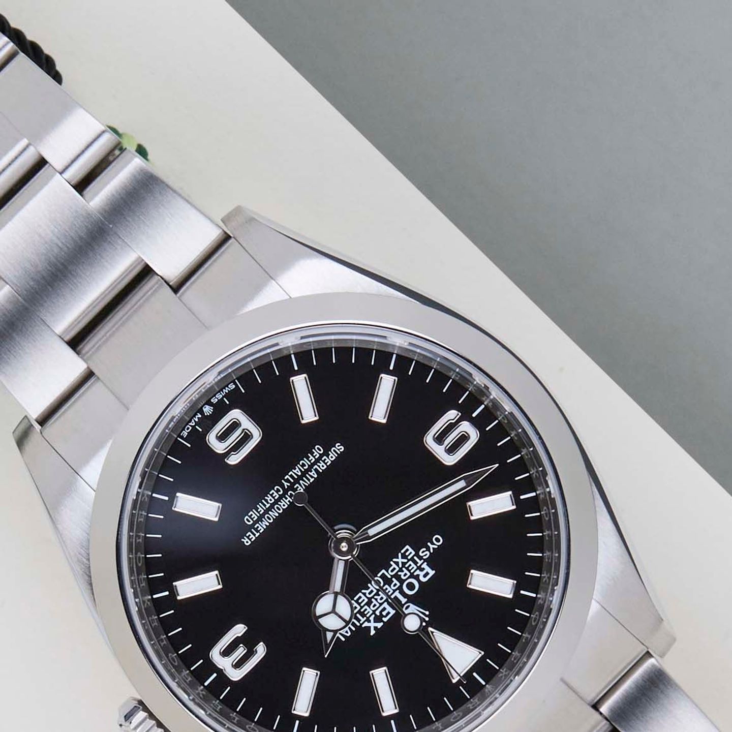 Rolex Explorer 124270 (2023) - Zwart wijzerplaat 36mm Staal (4/8)