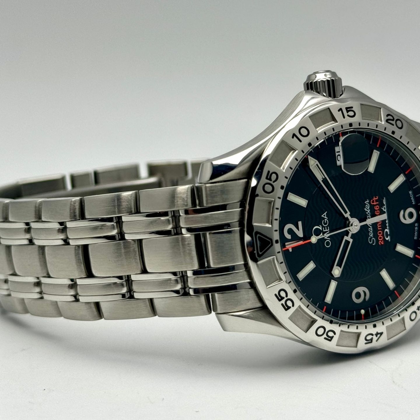 Omega Seamaster 2514.50.00 (2002) - Black dial 35 mm Steel case (10/10)