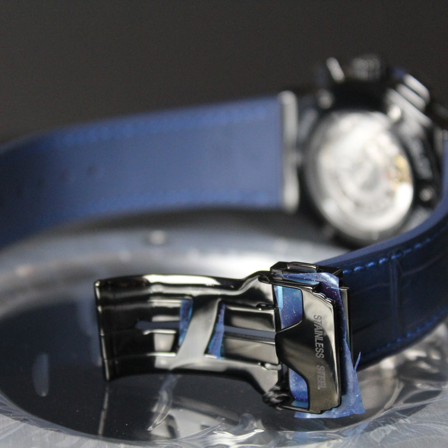 Hublot Classic Fusion Blue 521.CM.7170.LR (2026) - Blue dial 45 mm Ceramic case (4/5)