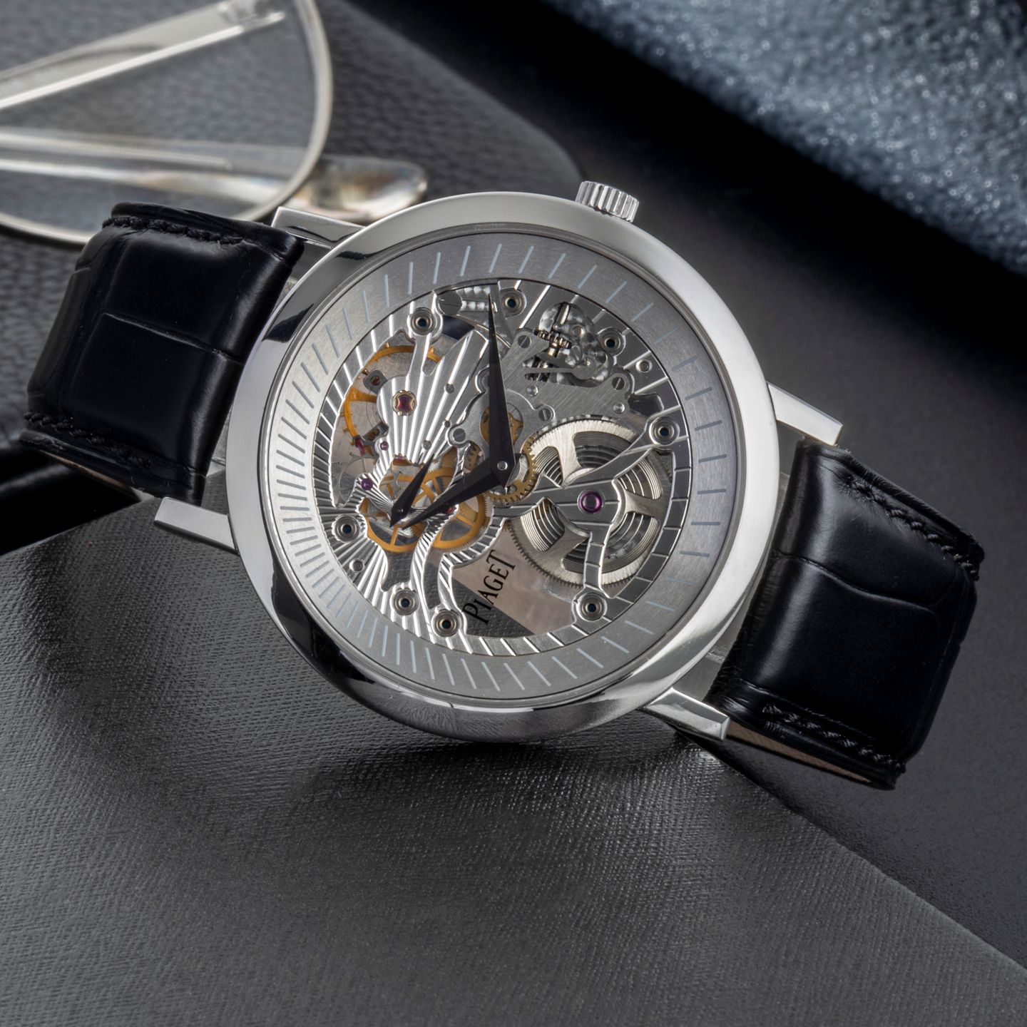 Piaget Altiplano G0A33115 (2016) - Transparent dial 41 mm White Gold case (2/8)