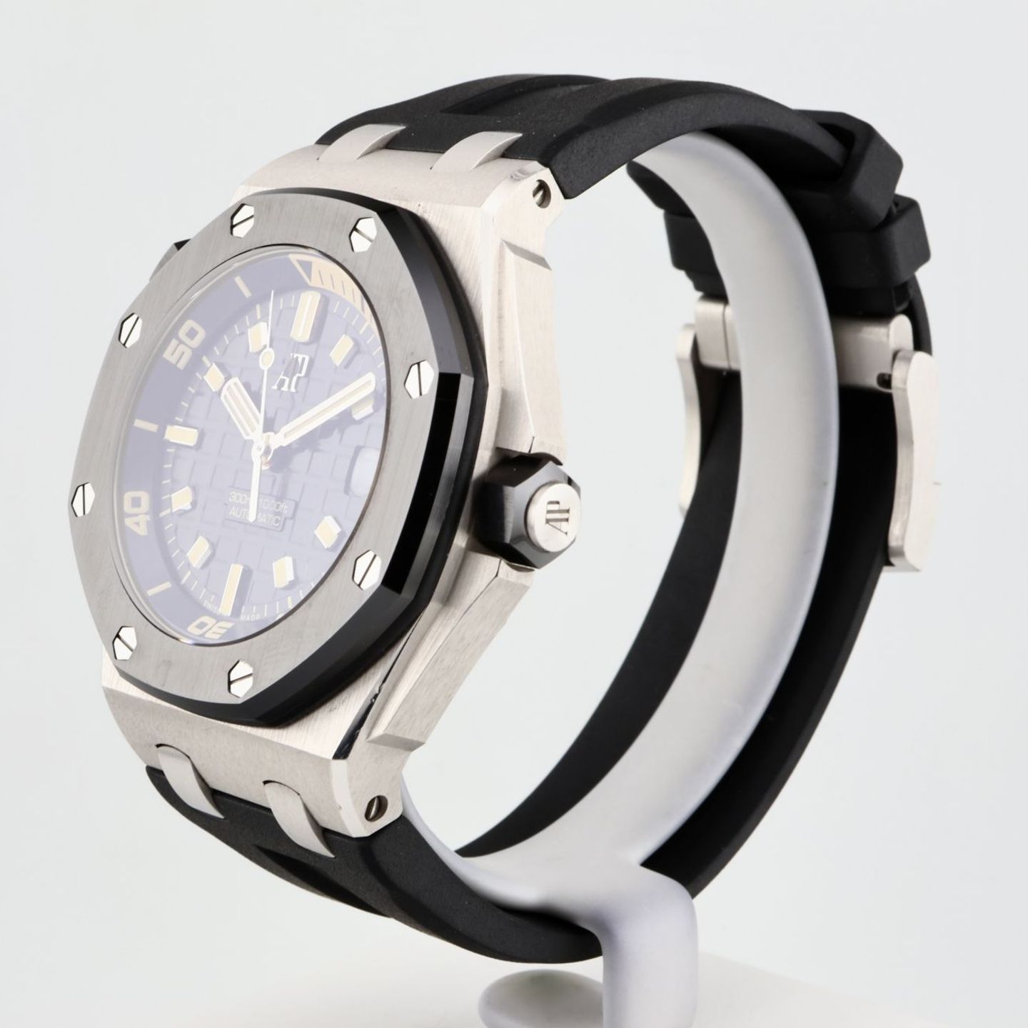 Audemars Piguet Royal Oak Offshore Diver 15720CN.OO.A002CA.01 - (5/24)