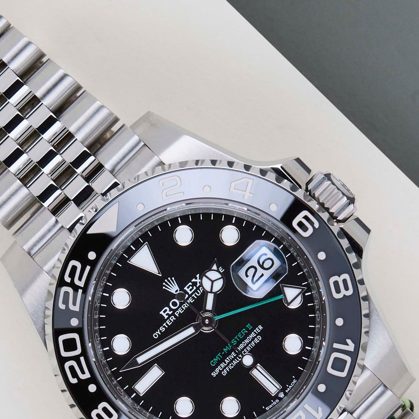 Rolex GMT-Master II 126710GRNR (2025) - Black dial 40 mm Steel case (3/8)